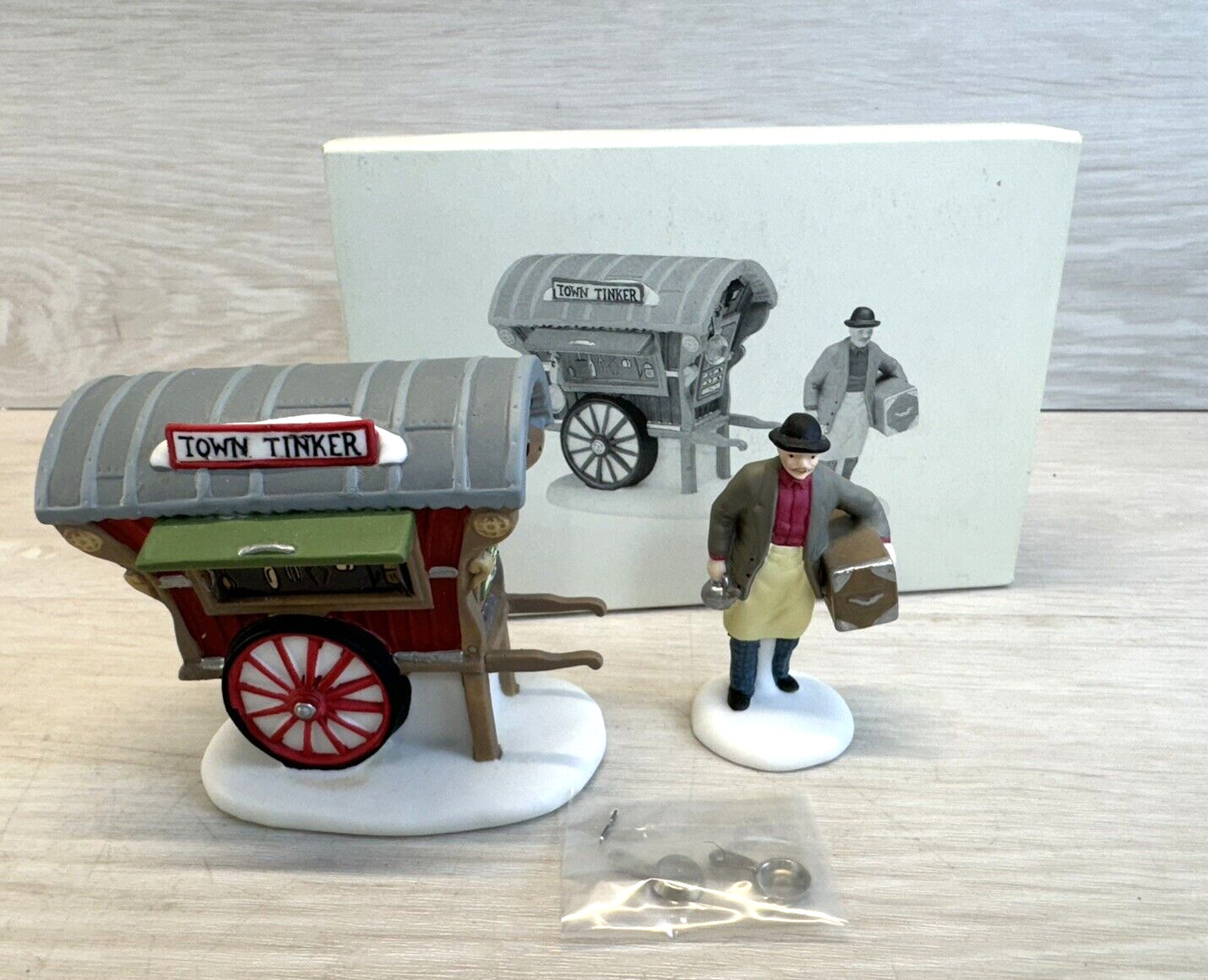 Department 56 Town Tinker #56464 Set of 2 Heritage Village Retired w Pans