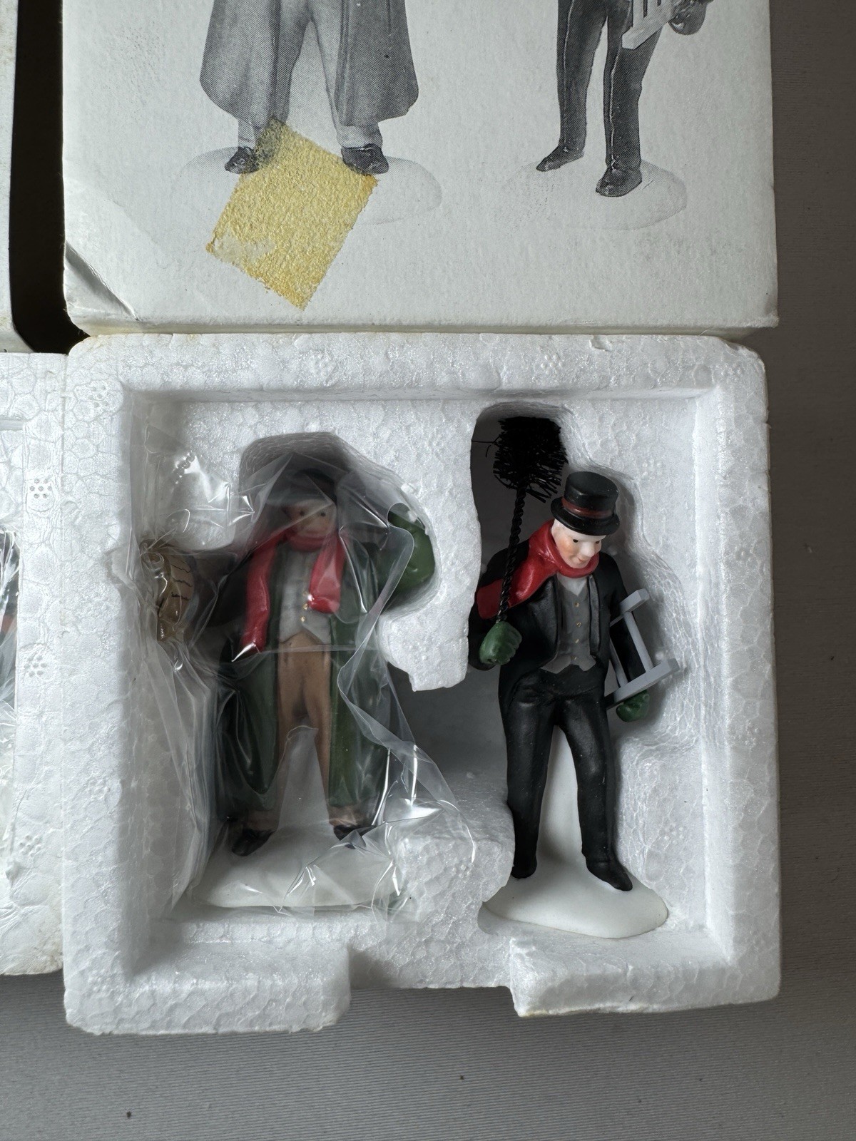 Dept 56 Set Of 3 Heritage Village Holiday Field Trip Yes Virginia Town Crier