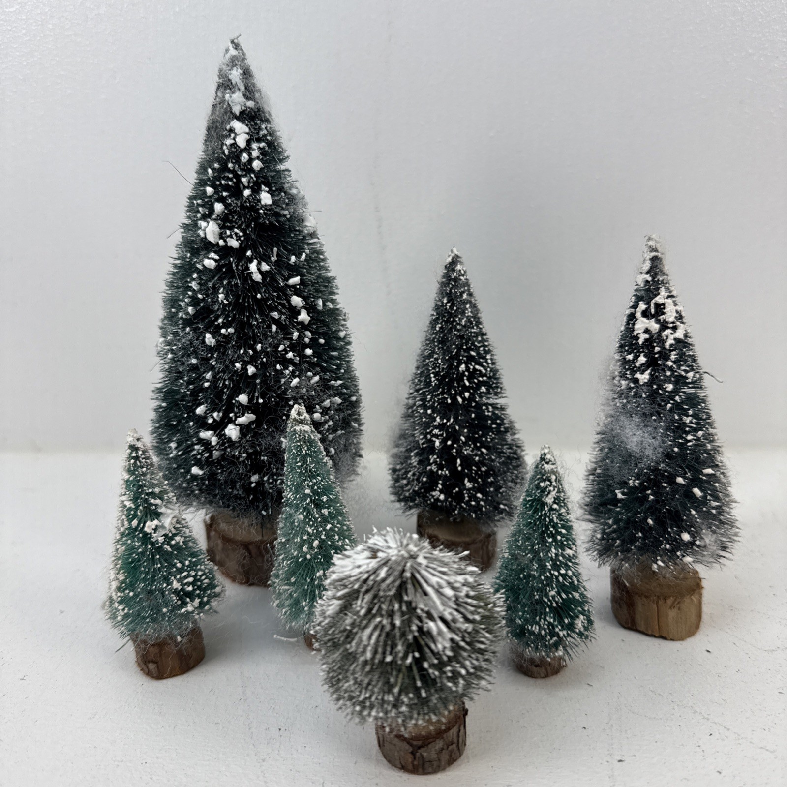 Christmas Midwest Village Bottle Brush Trees Flocked Lot Of (7)