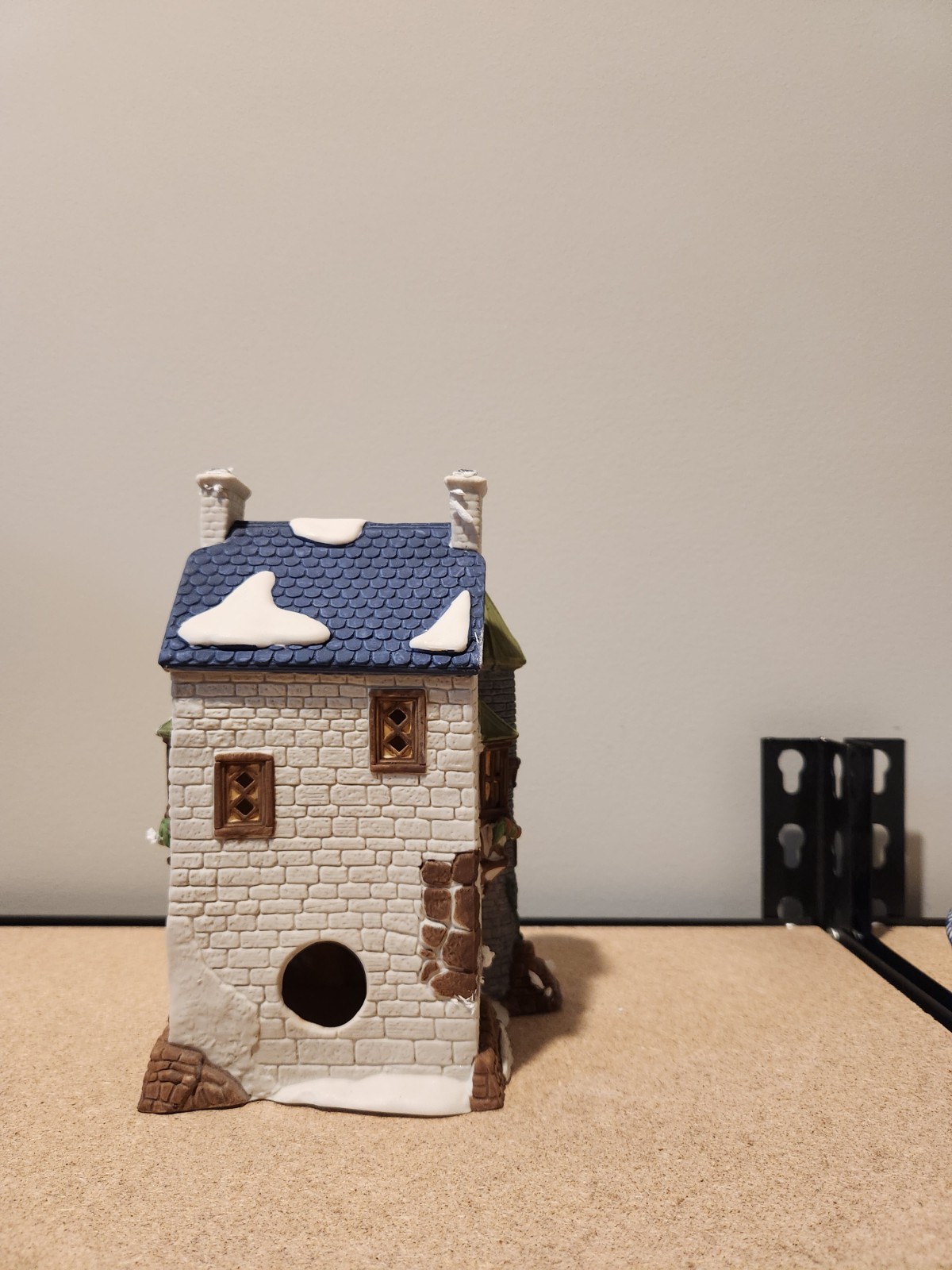 Department 56 Dickens Village Wool Shop Porcelain Illuminated Christmas 1988