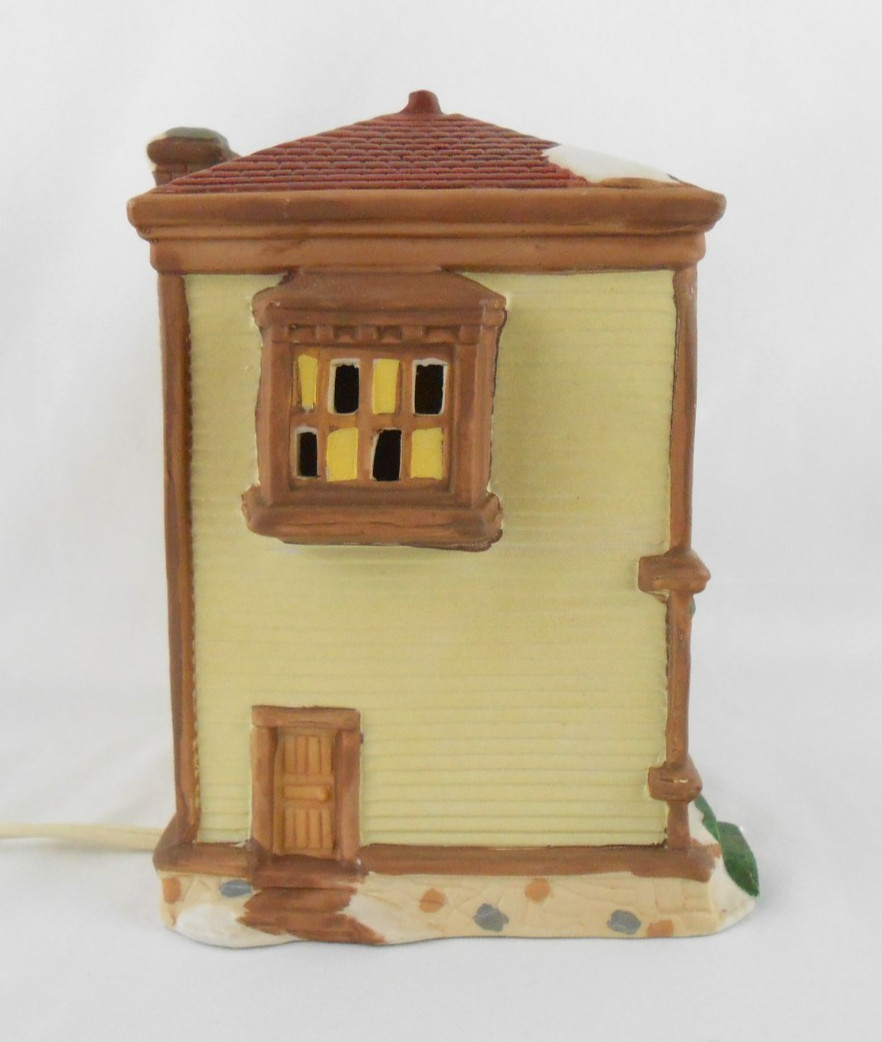 Dickens Collectables Post Office Hand Painted Porcelain Lighted Holiday Display