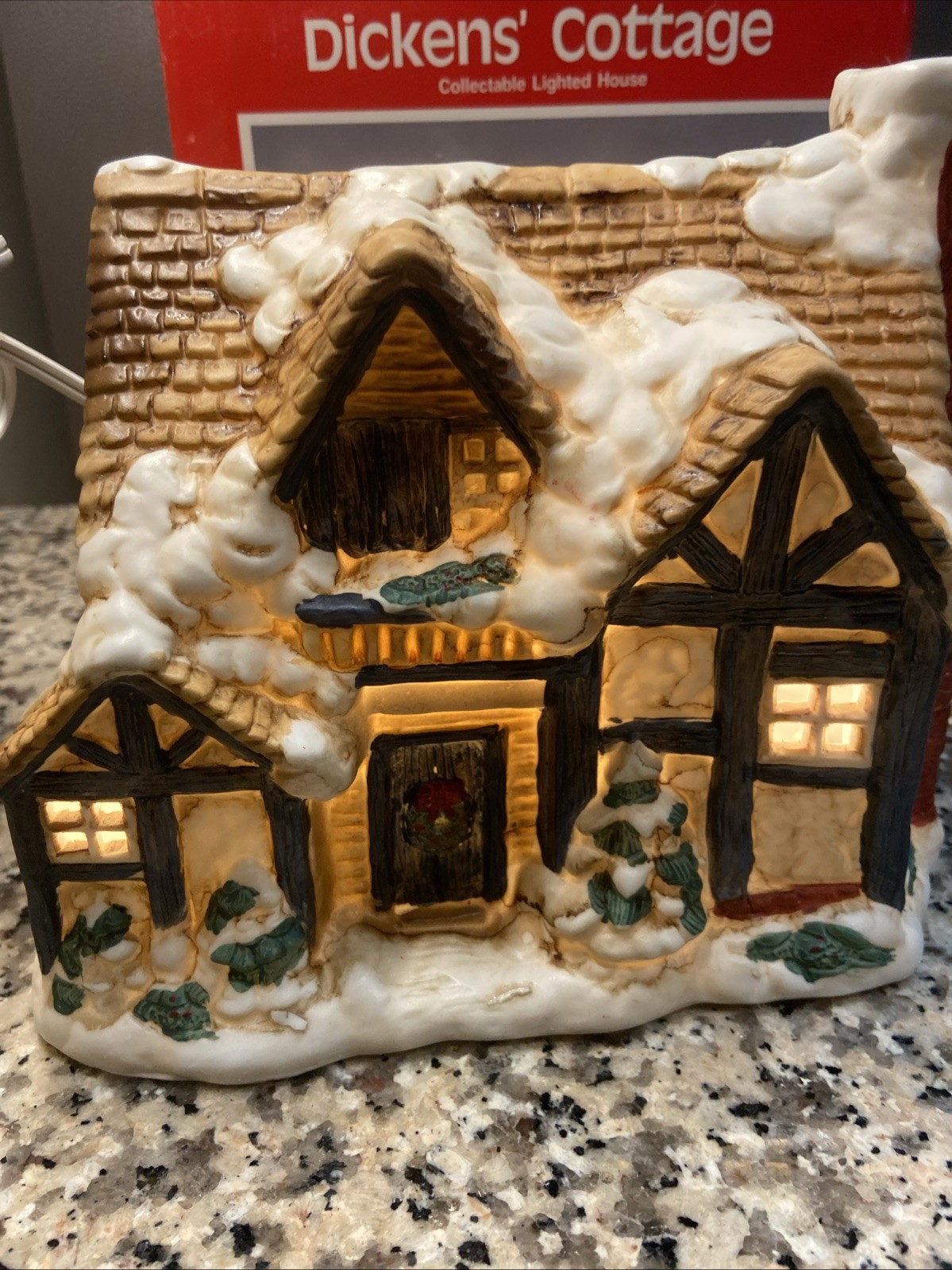 Dickens Lighted Cottage.Christmas. Made In Taiwan. Winter Village.