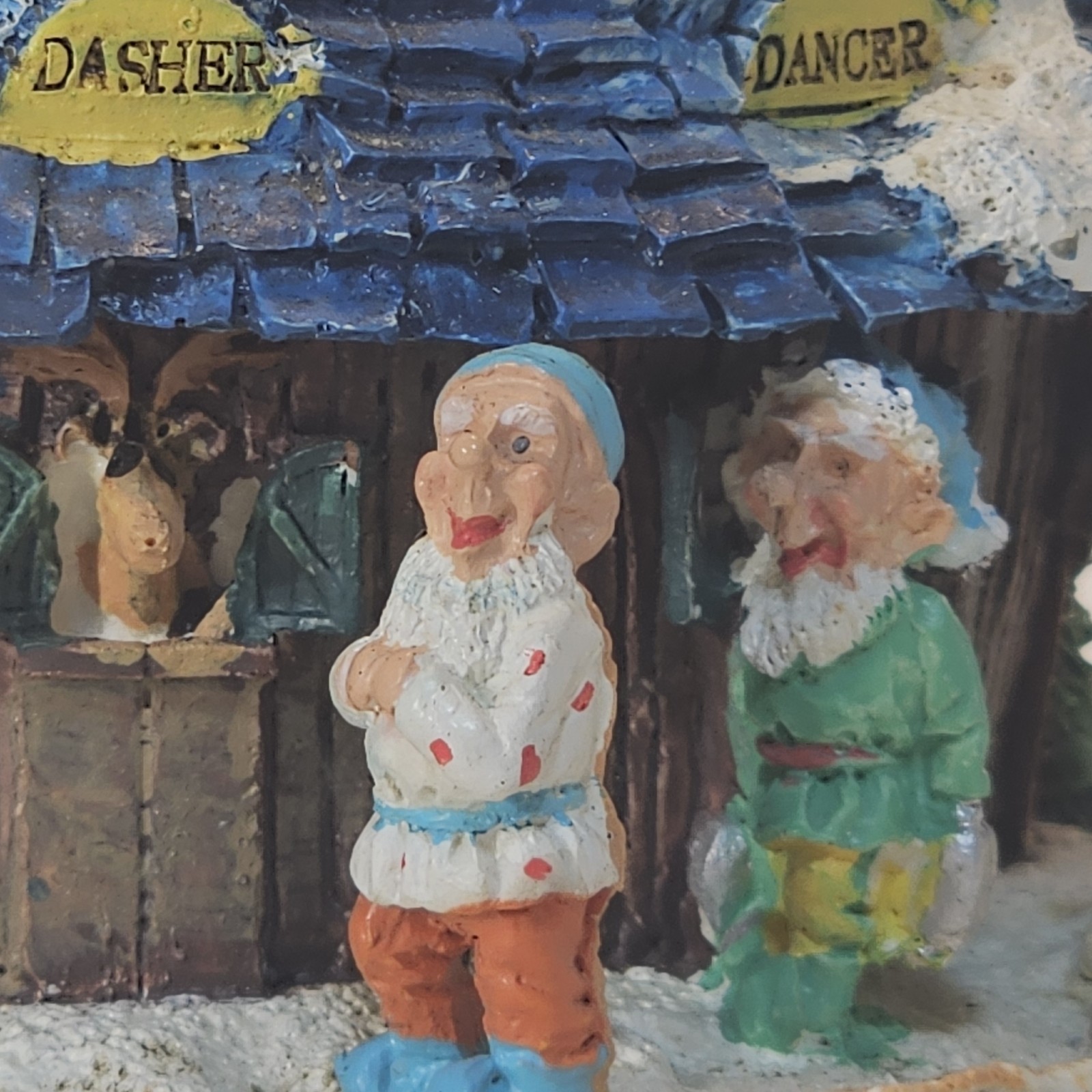 Vtg 1995 Santa’s Town- Post Office,Santa’s House,G.bread bakery. Reindeer Barn
