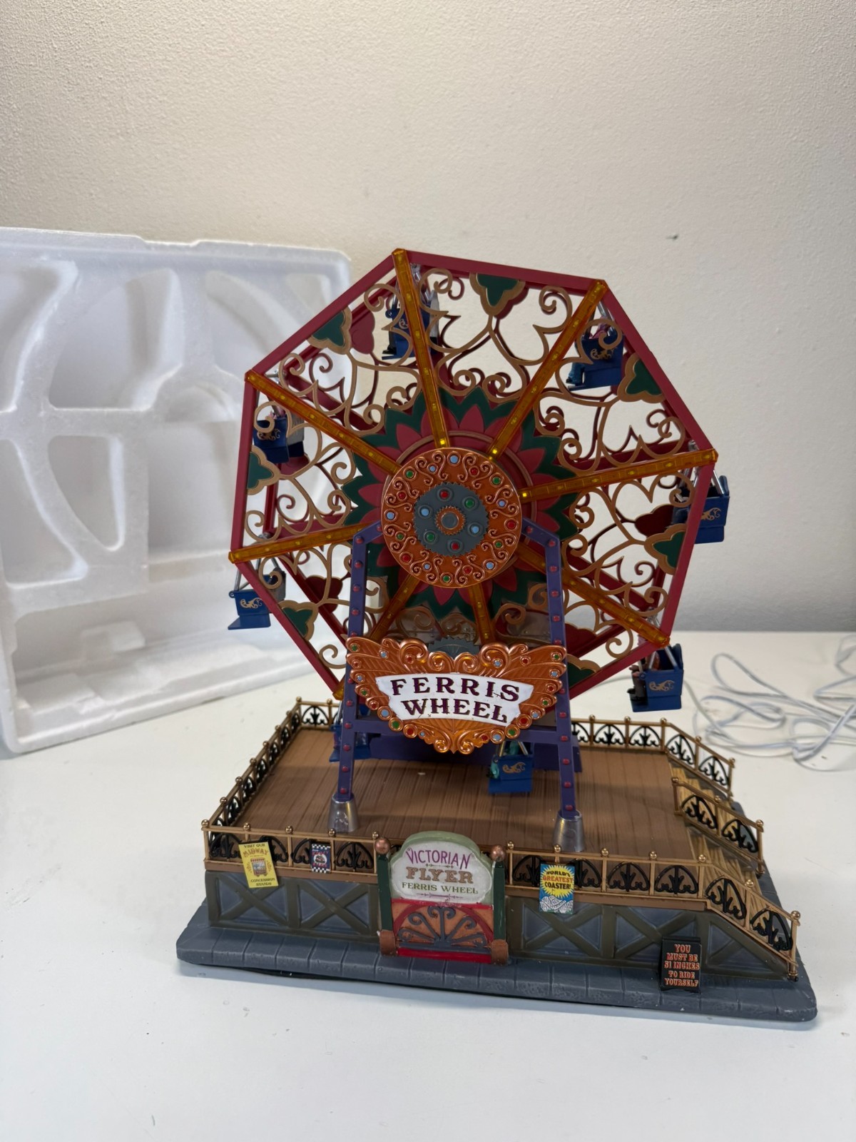 2013 LEMAX – VICTORIAN FLYER FERRIS WHEEL- Lights,Sounds,Movements – Box rough
