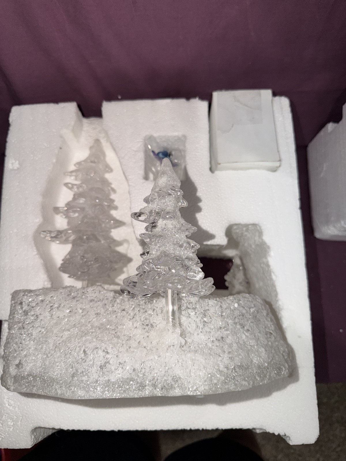 Department 56 Animated “Ice & Snow Skating Pond” Skater Bench