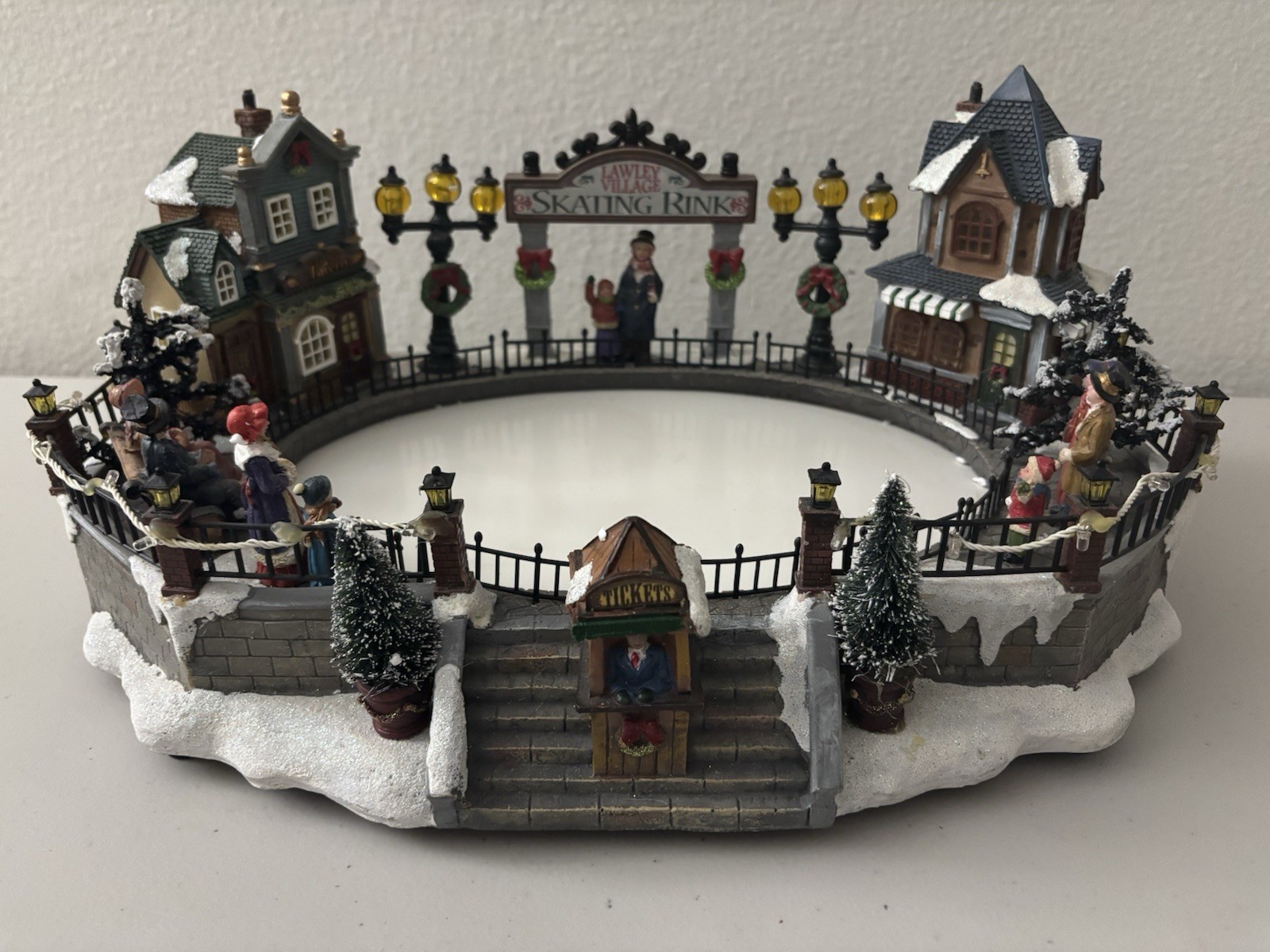 Carol Towne Christmas Village LAWLEY VILLAGE SKATING RINK 2015 – PARTS REPAIR