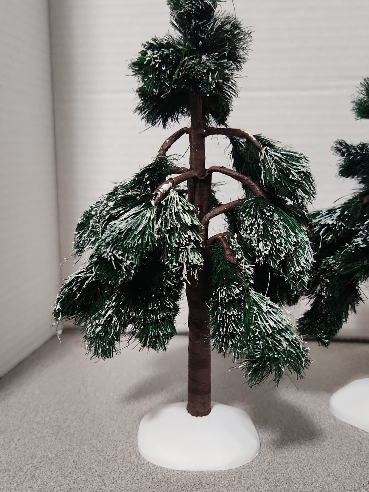 Department 56 Village Jack Pines Set Of 3 ~ 8” & 7″ Retired 52622