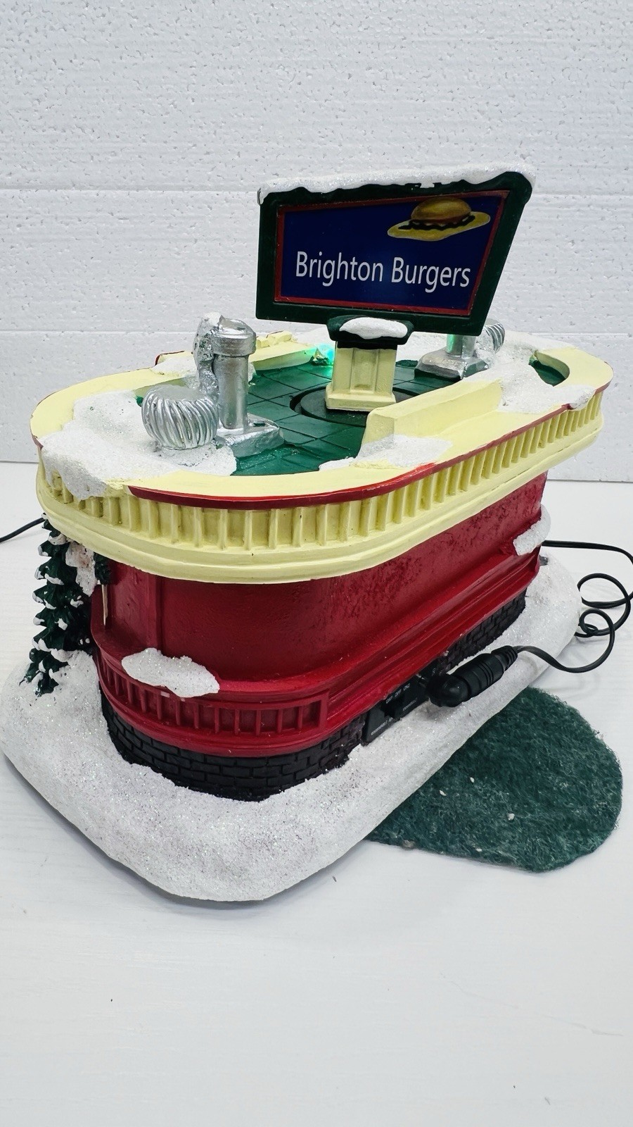 Carole Towne Christmas Village 2022 Brighton Burgers Diner20th Anniversary w/Box