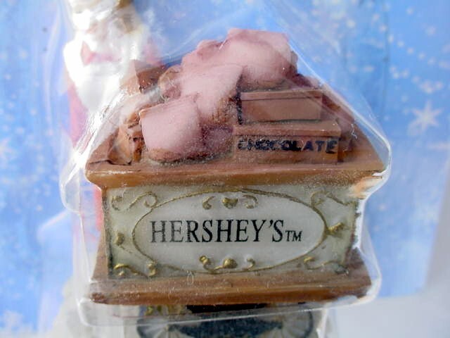 Hershey’s Holiday Village Chocolate Factory Set Lot Candy Cart Cocoa Bean Crates