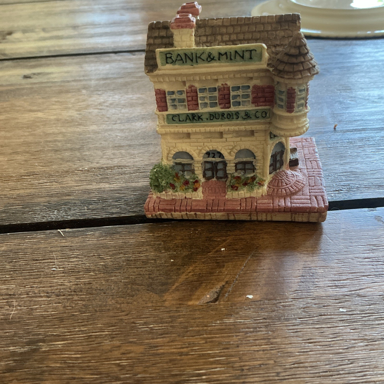 International Resourcing Services Bank & Mint Village House 1992