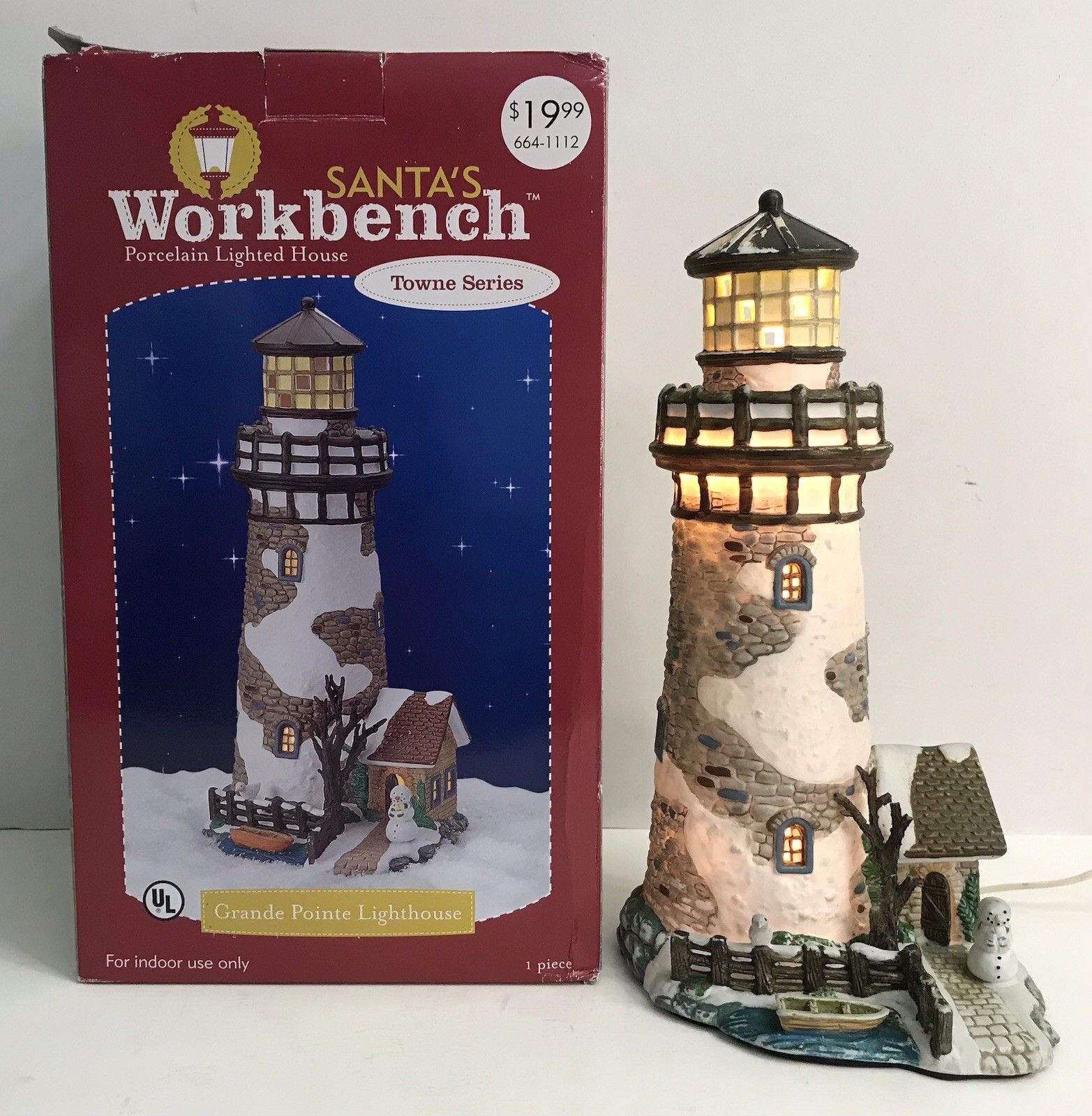 Santa’s Workbench Towne Series GRANDE POINTE LIGHTHOUSE Beach Christmas Village