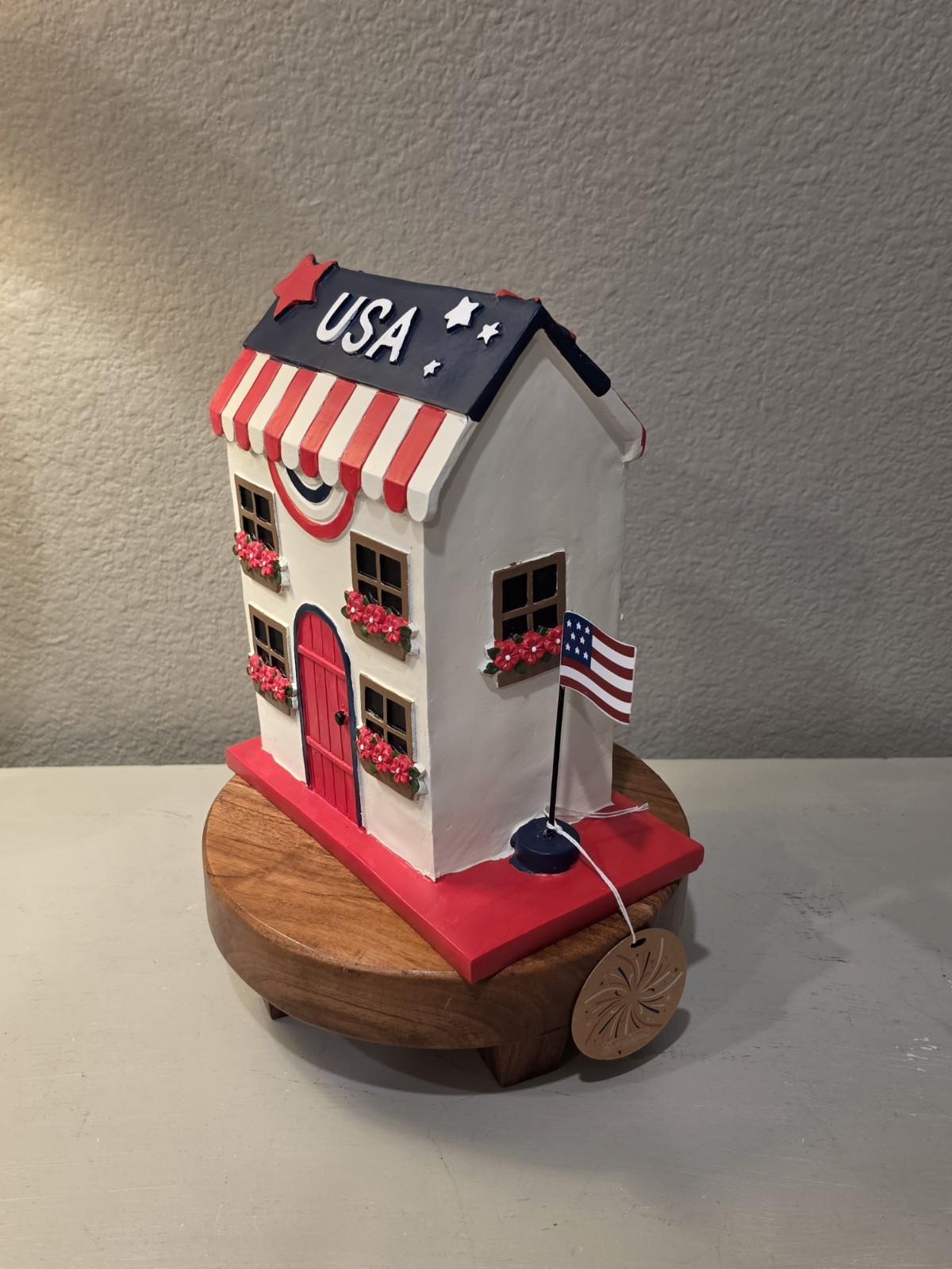 RARE Stars & Stripes Patriotic 250th USA Anniversary House w/ American Flag NWT