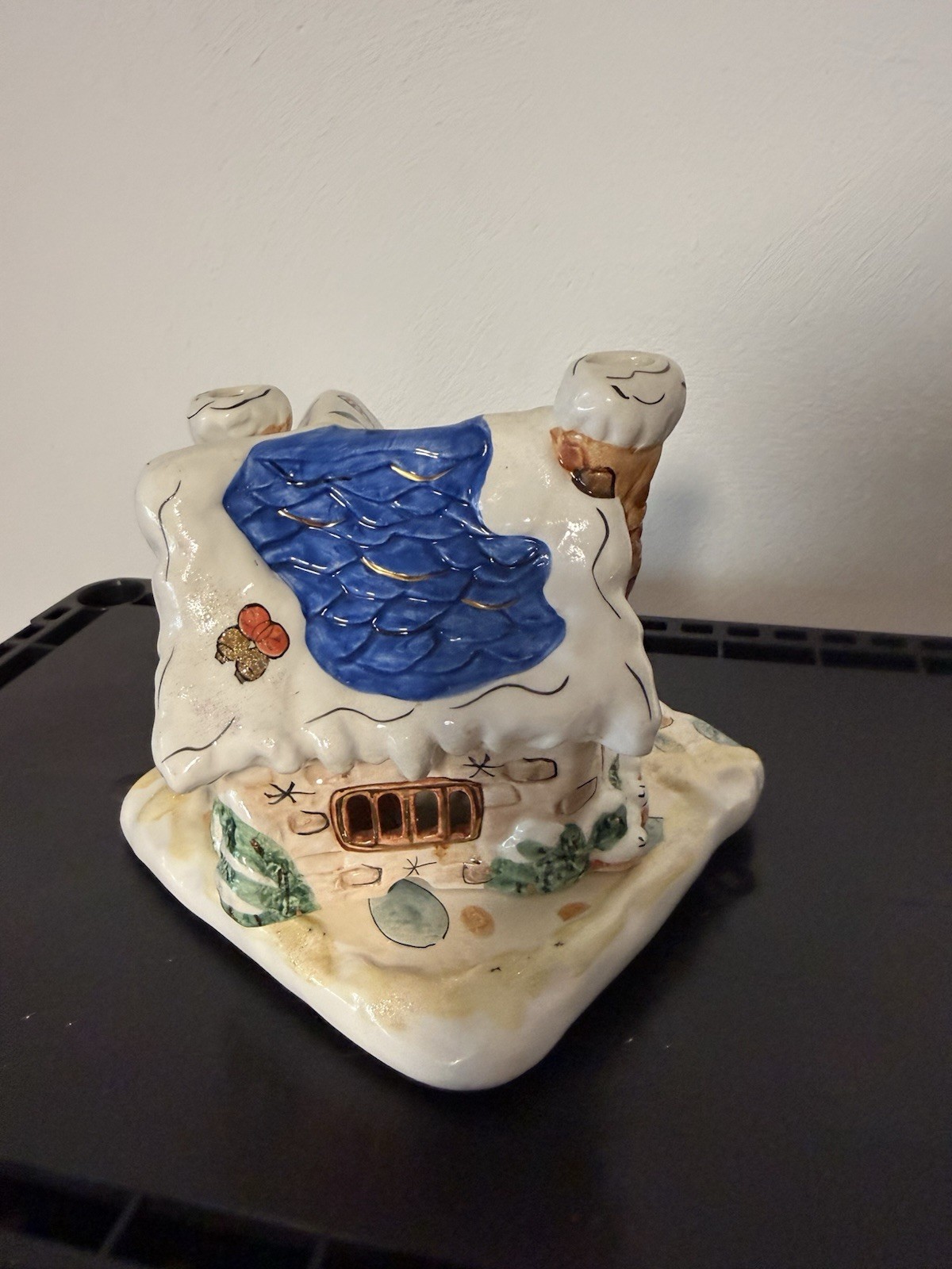 Popular Ceramic Painted Glitter Snowy Christmas Village House Mini Candle Holder