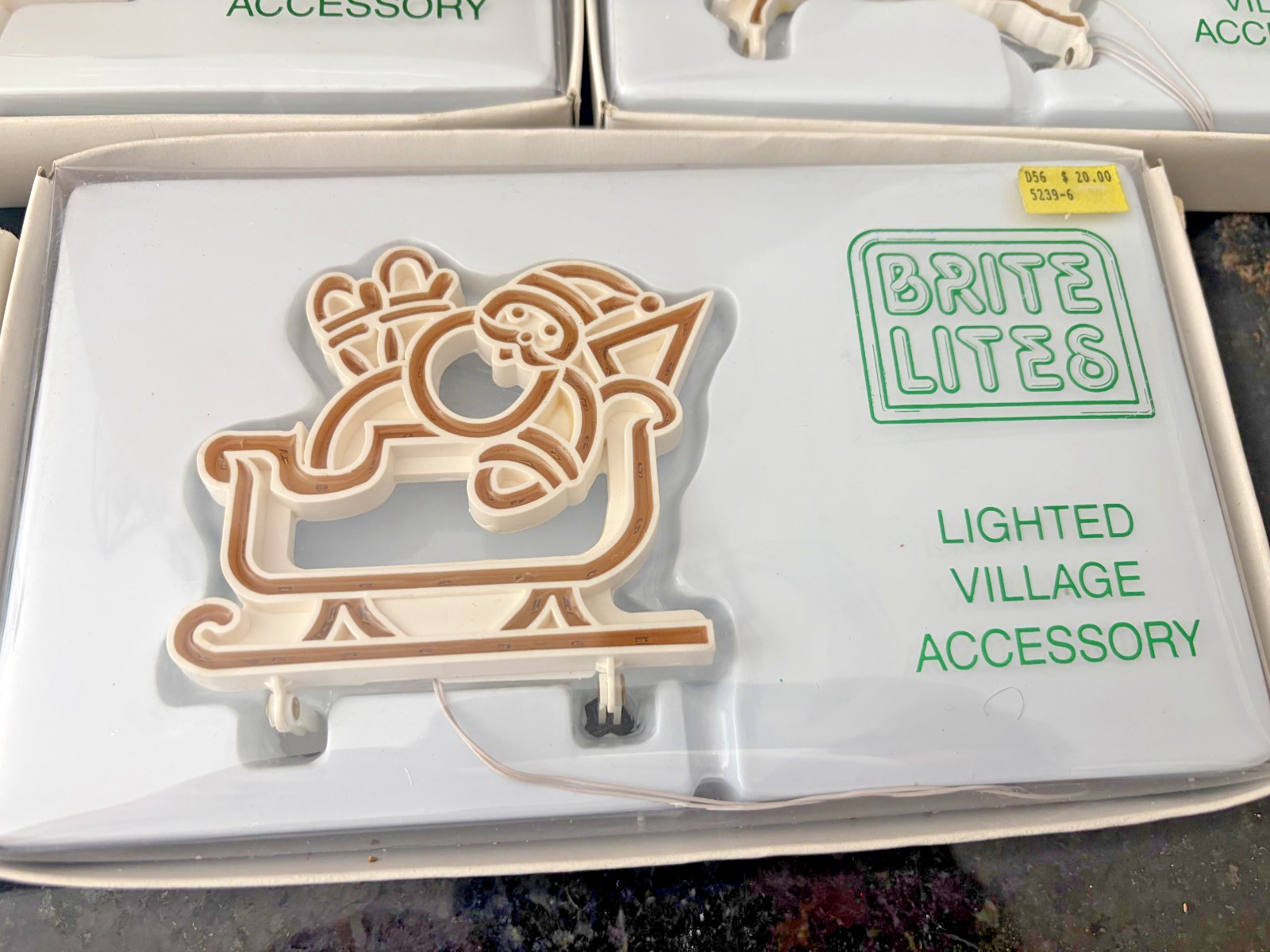 Lot of 5 Brite Lites Lighted Village Accessories NOS Christmas NIB Ceramic