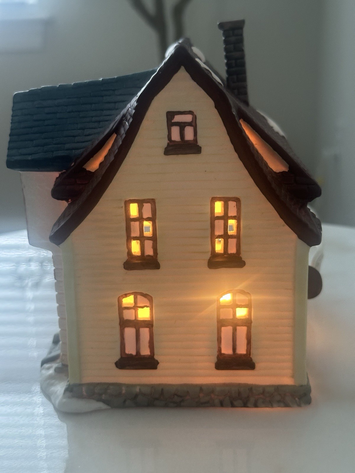 Vintage Share the Joy Hand Painted Porcelain Lighted House Caldor w/ Box