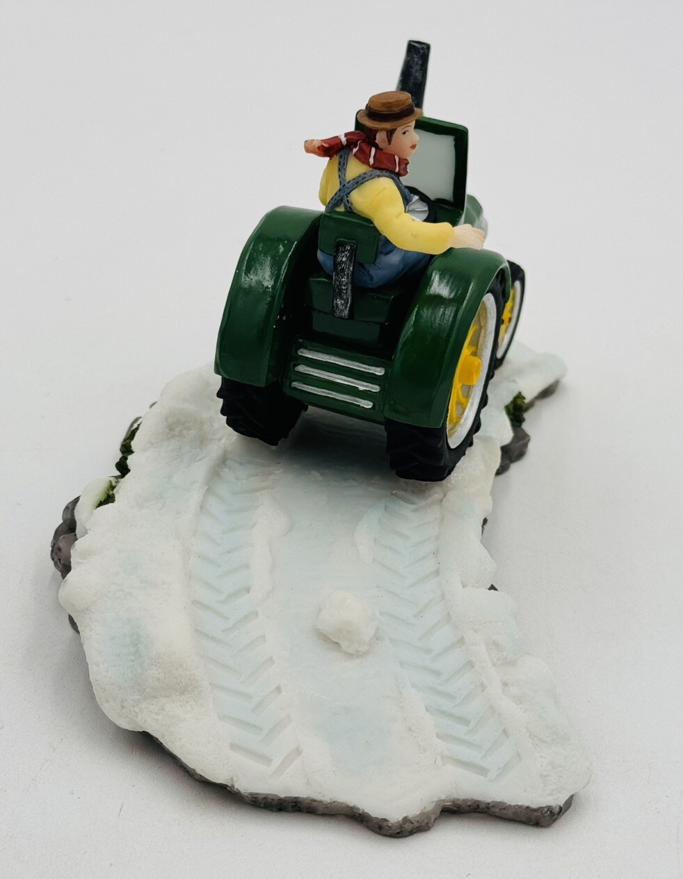 Heartland Valley Village O’Well Green Tractor Deluxe Village Accessory 9870841