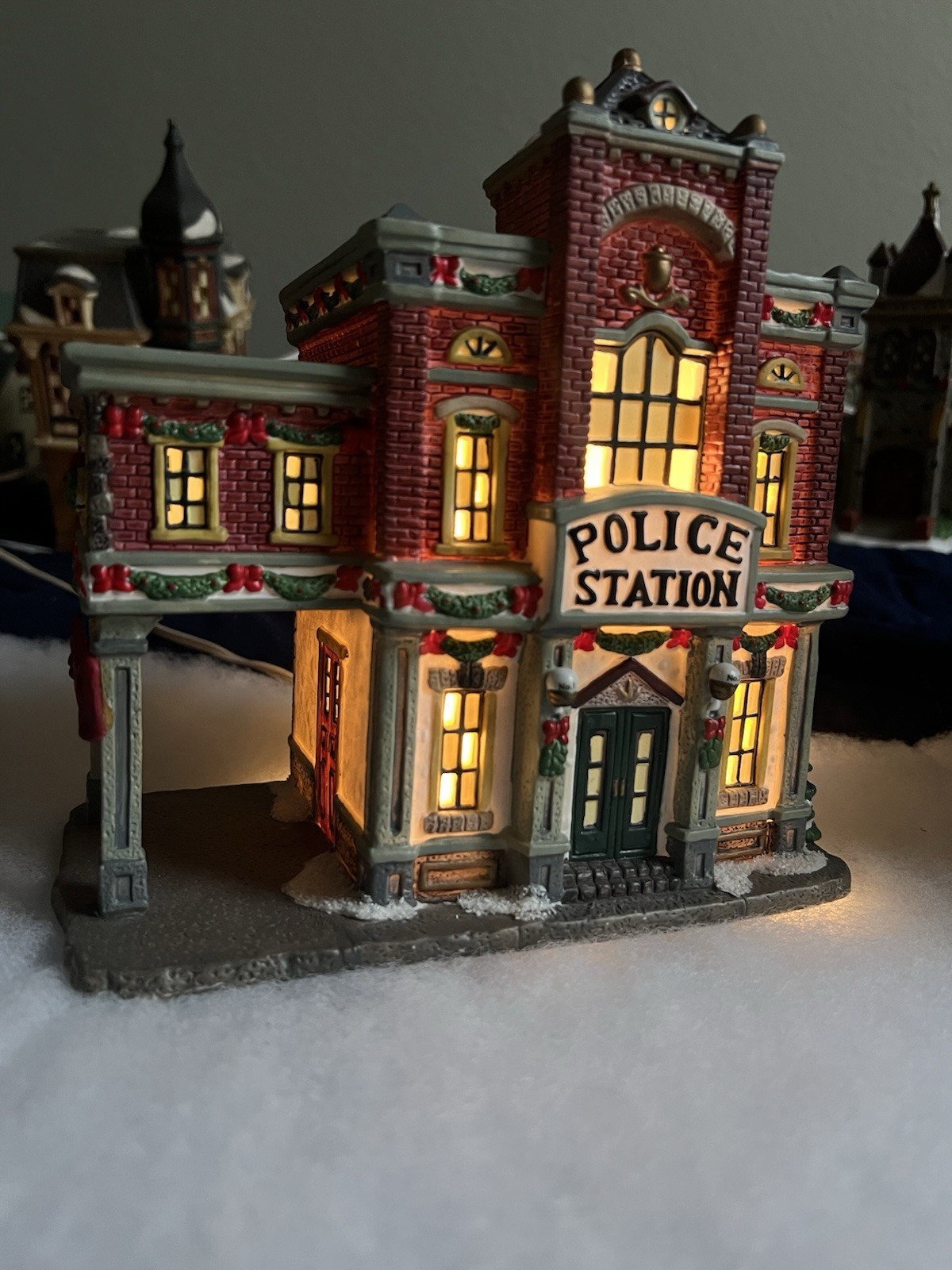 Christmas Village Accessories Set 26 Pieces, Approx. 2.5″ Tall