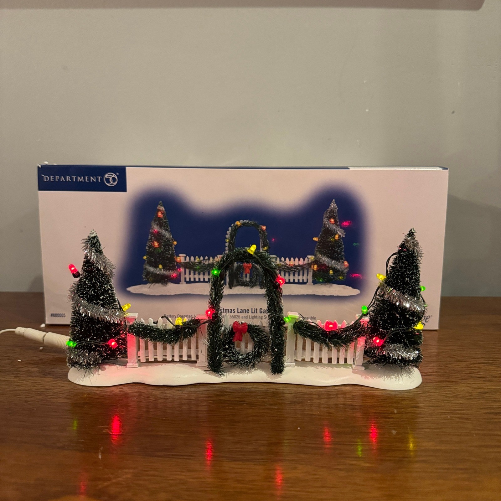 Department 56 Christmas Lane Lit Gate Snow Village Accessory 800005