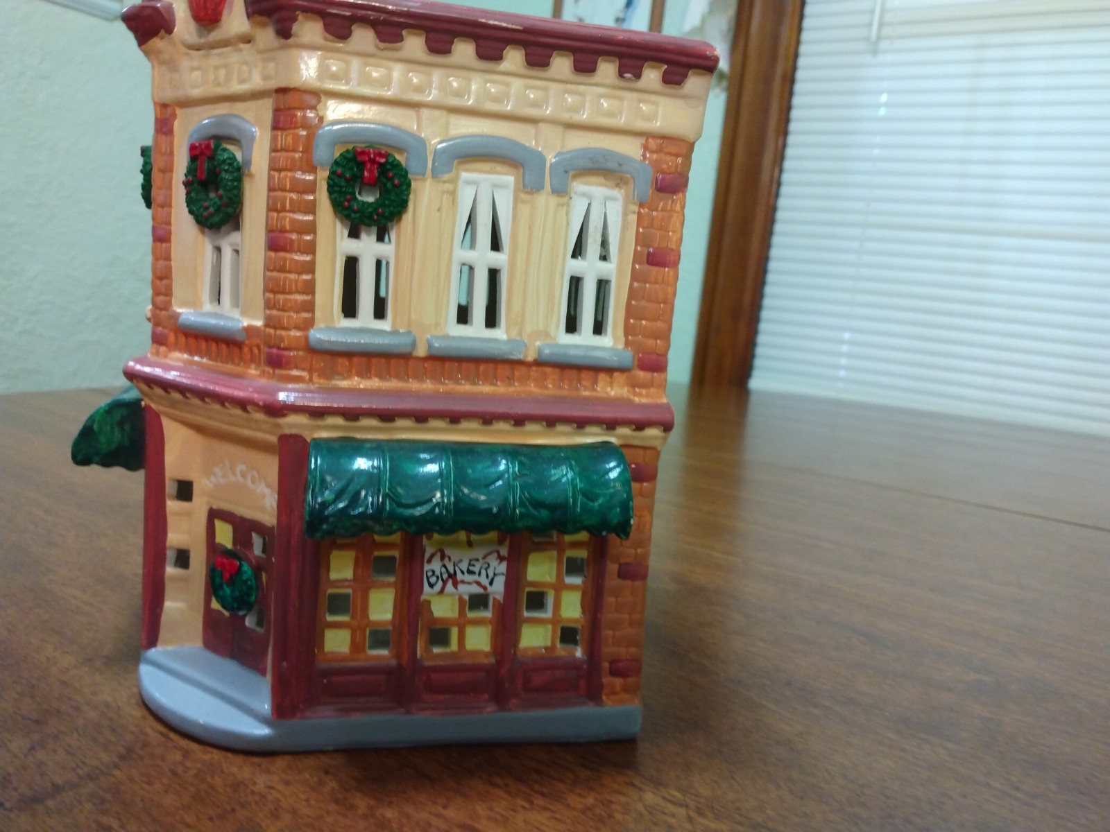 Vintage Department 56 #50776 The Original Snow Village Christmas Bakery w/Cord