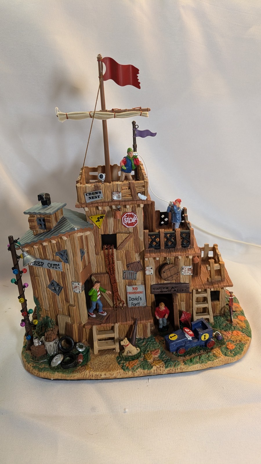 2010 LEMAX Signature Collection Christmas Holiday Village David’s Fort #04218
