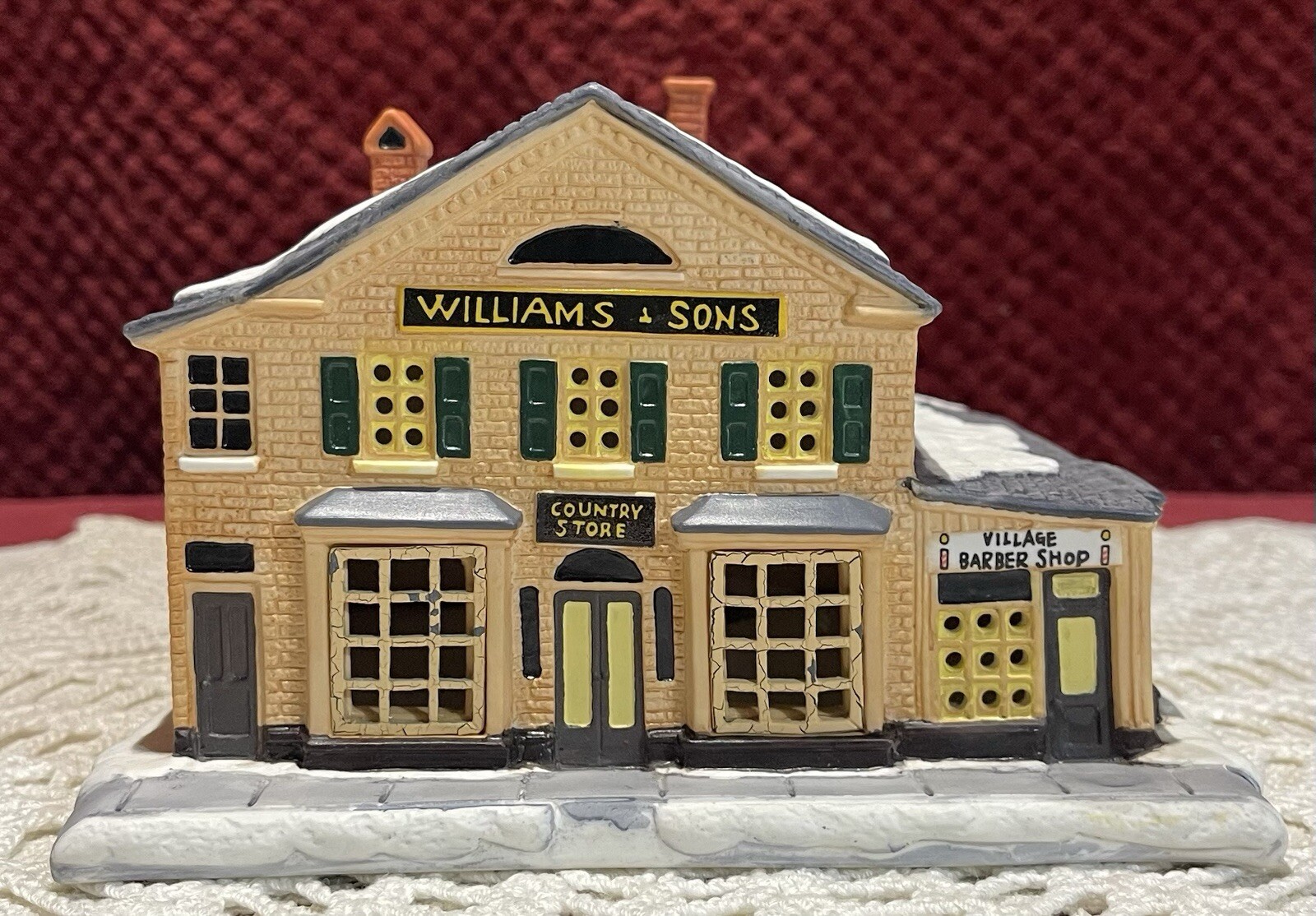 Hawthorne Village Rockwell’s Christmas in Stockbridge “The Country Store” 79842