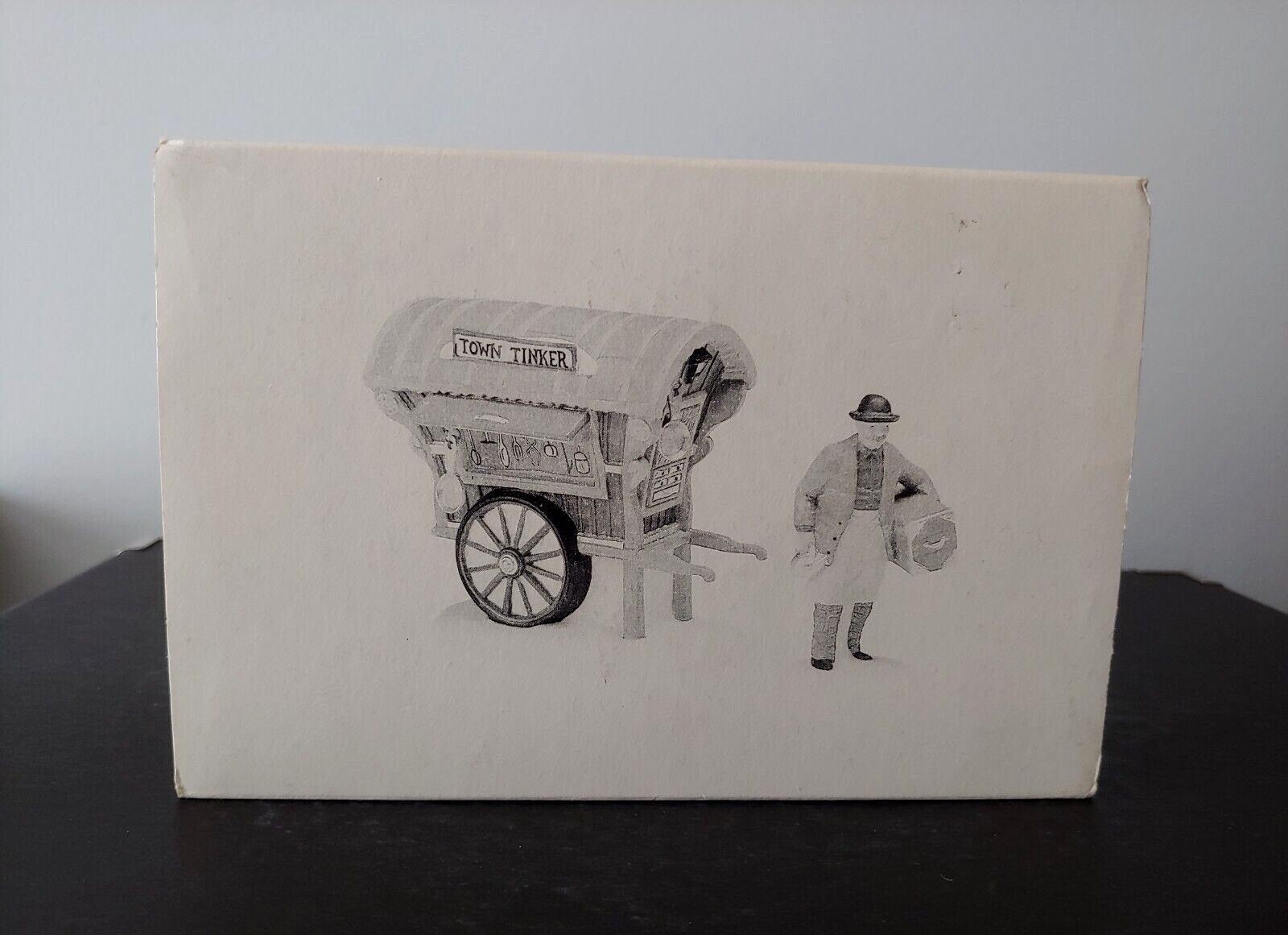 Department 56 TOWN TINKER Village Figurine RETIRED in box