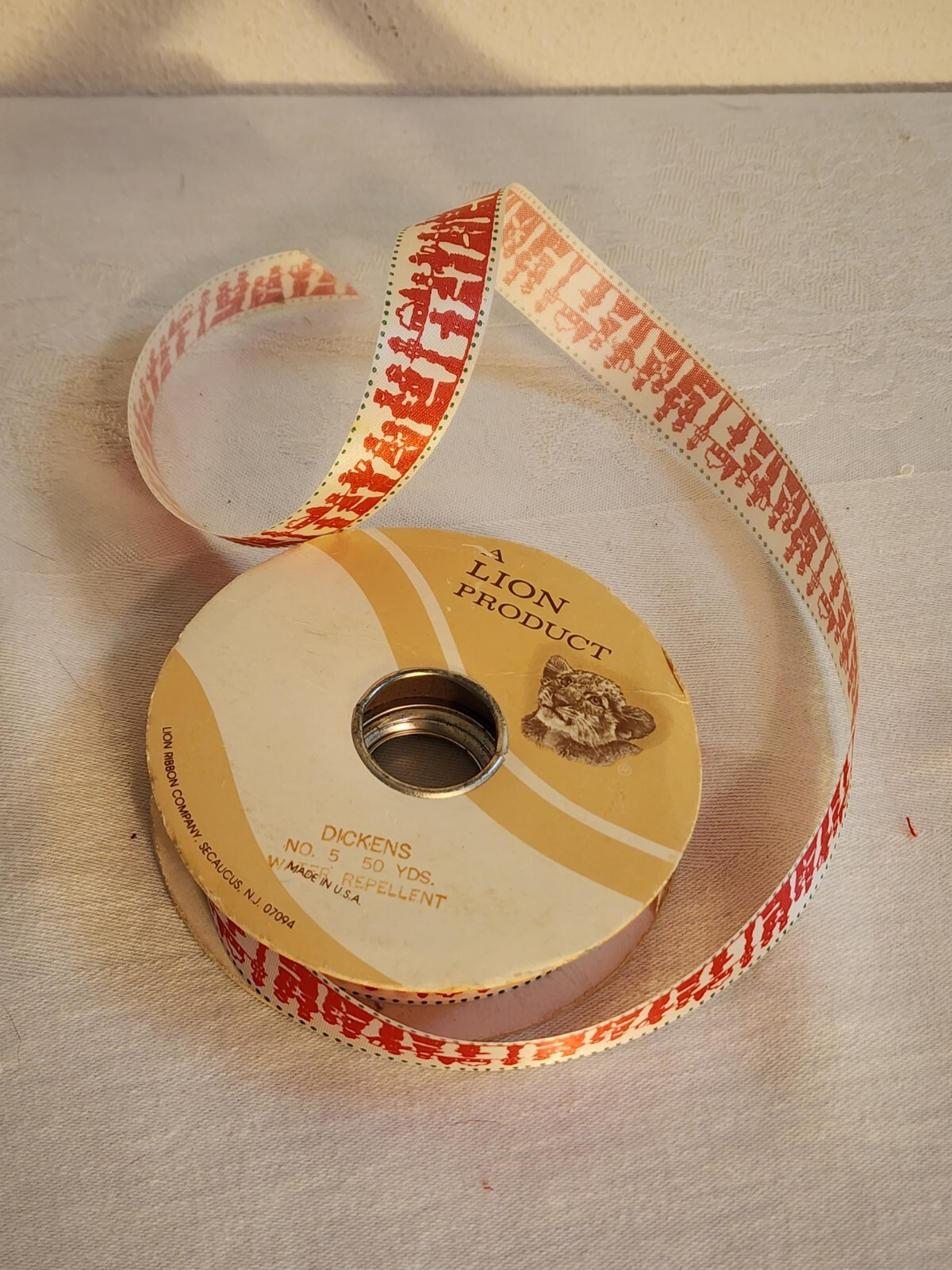 Lion Produck Ribbon Dickens #5 40yards Fabric 3/4 ” Wide New Christmas