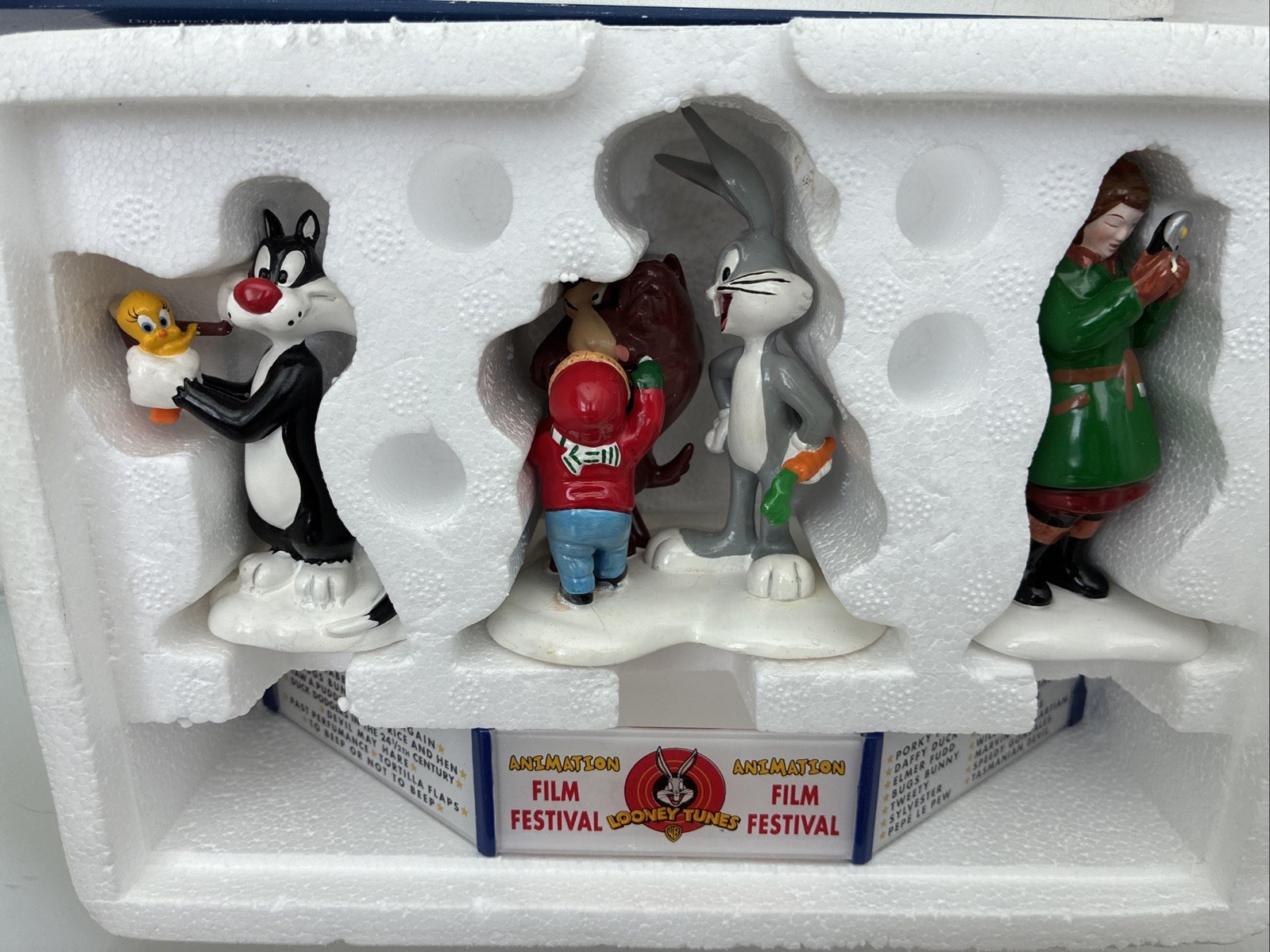 Dept 56 The Looney Tunes Animation Film Festival Snow Village 1999