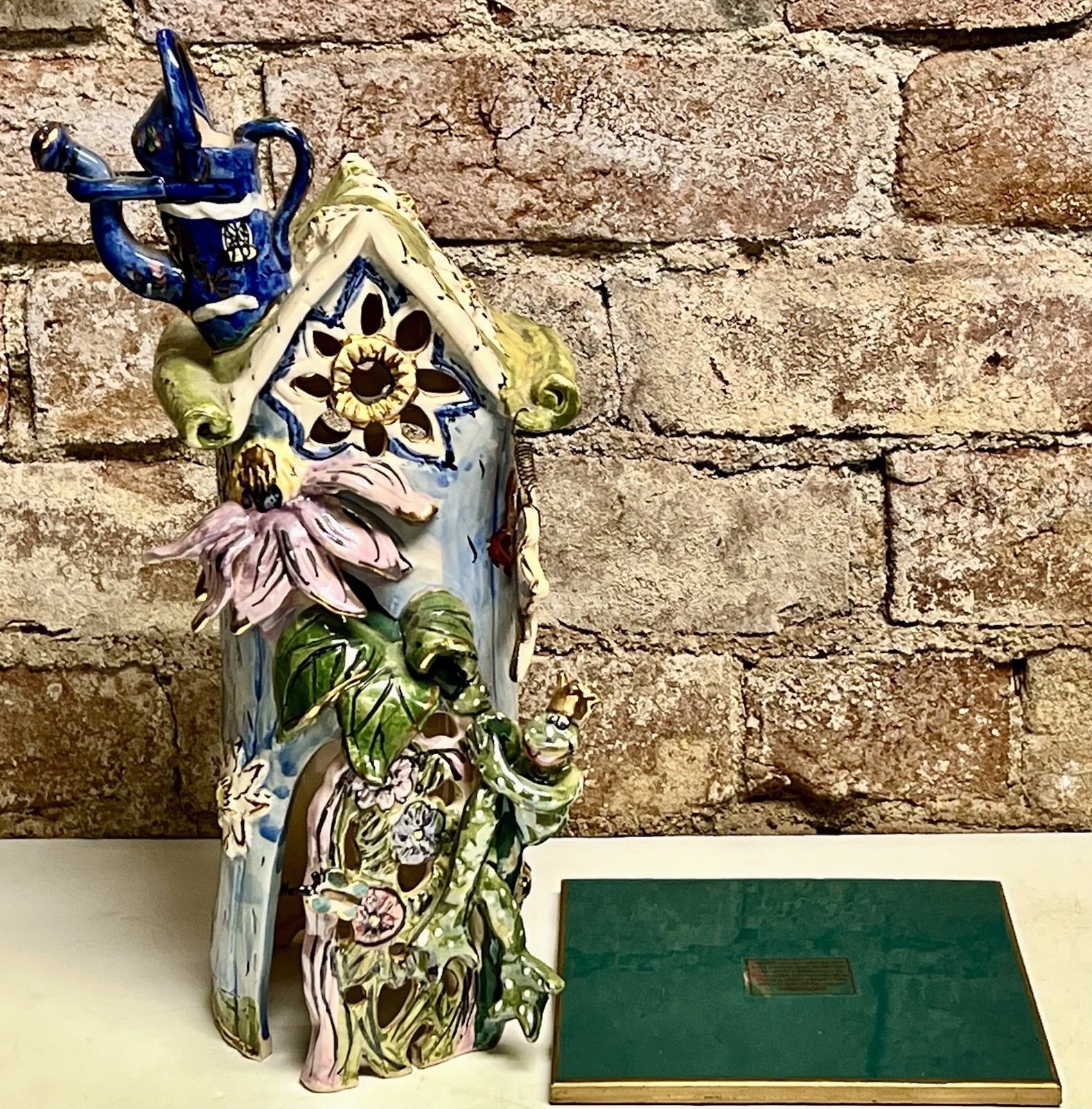 2001 Blue Sky Claywork Water Pitcher Roof House Heather Goldminc w/ Trivet Base