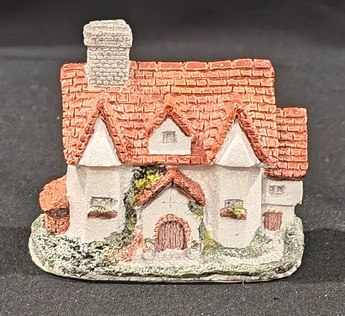 Cornwall Cottage Collection Tudor Hall (BH04, 1987) Museum Collections INC