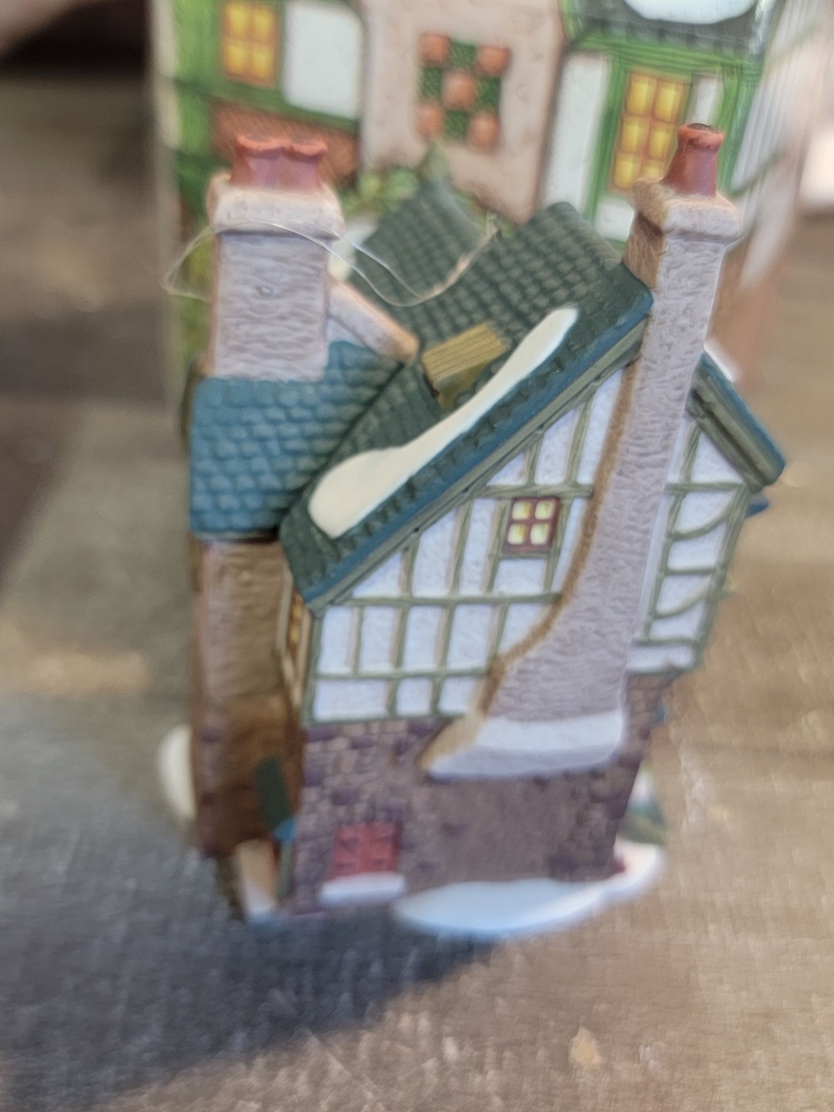 Dept 56 the pied Bull inn 1993 ornament Xmas decor
