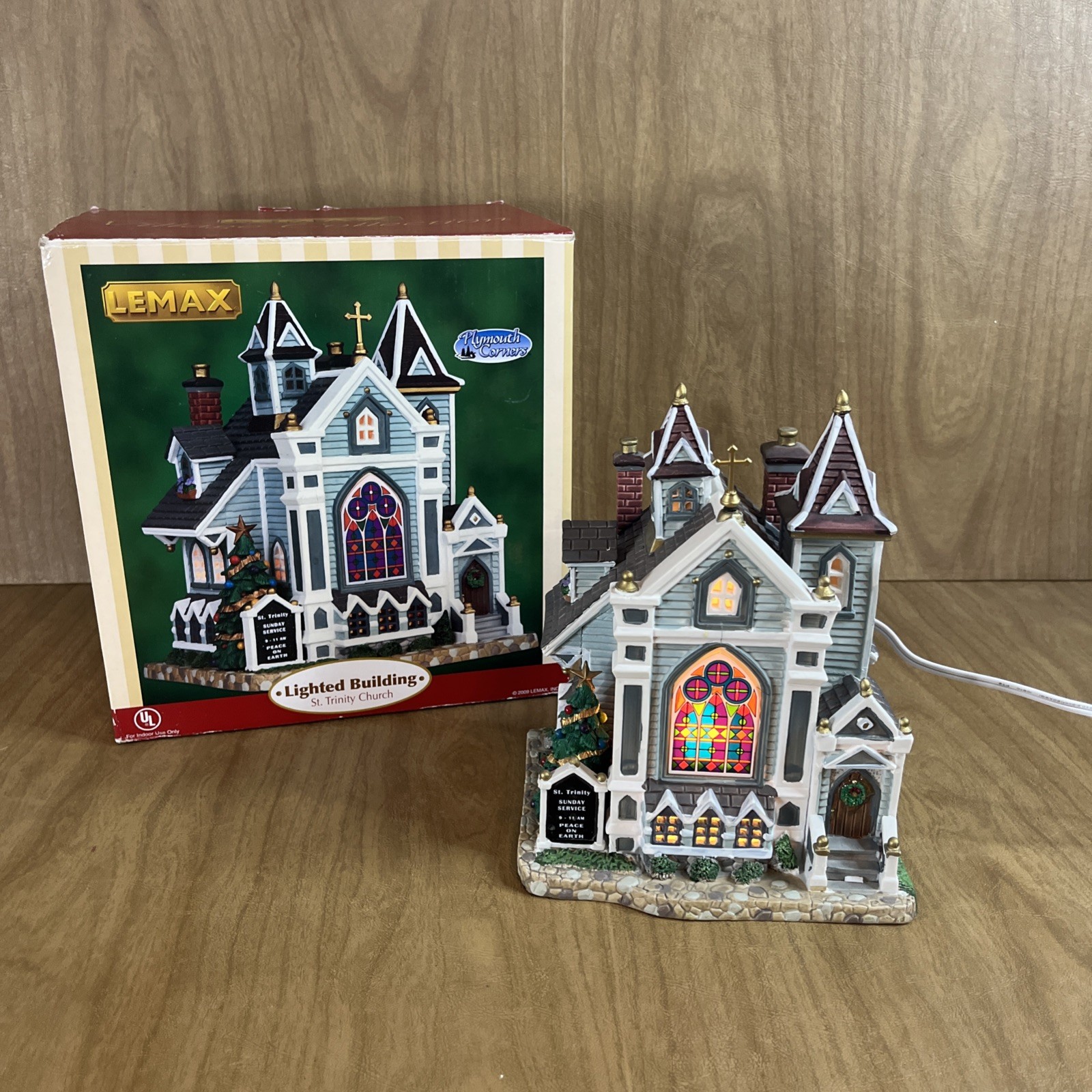Lemax Plymouth Corners Village St. Trinity Church Lighted Building #95868 In Box