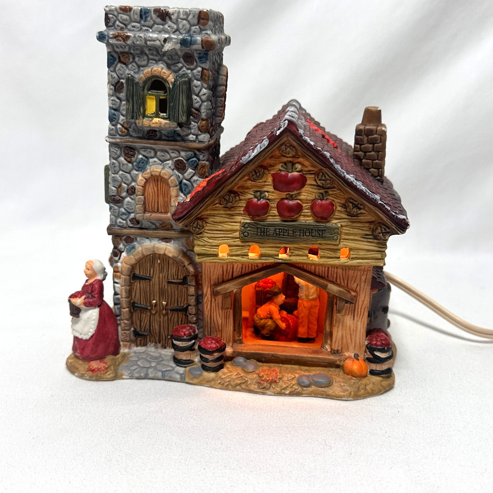 Vintage Christmas Tree Shop Handpainted Porcelain Lighted “The Apple House” G.C.