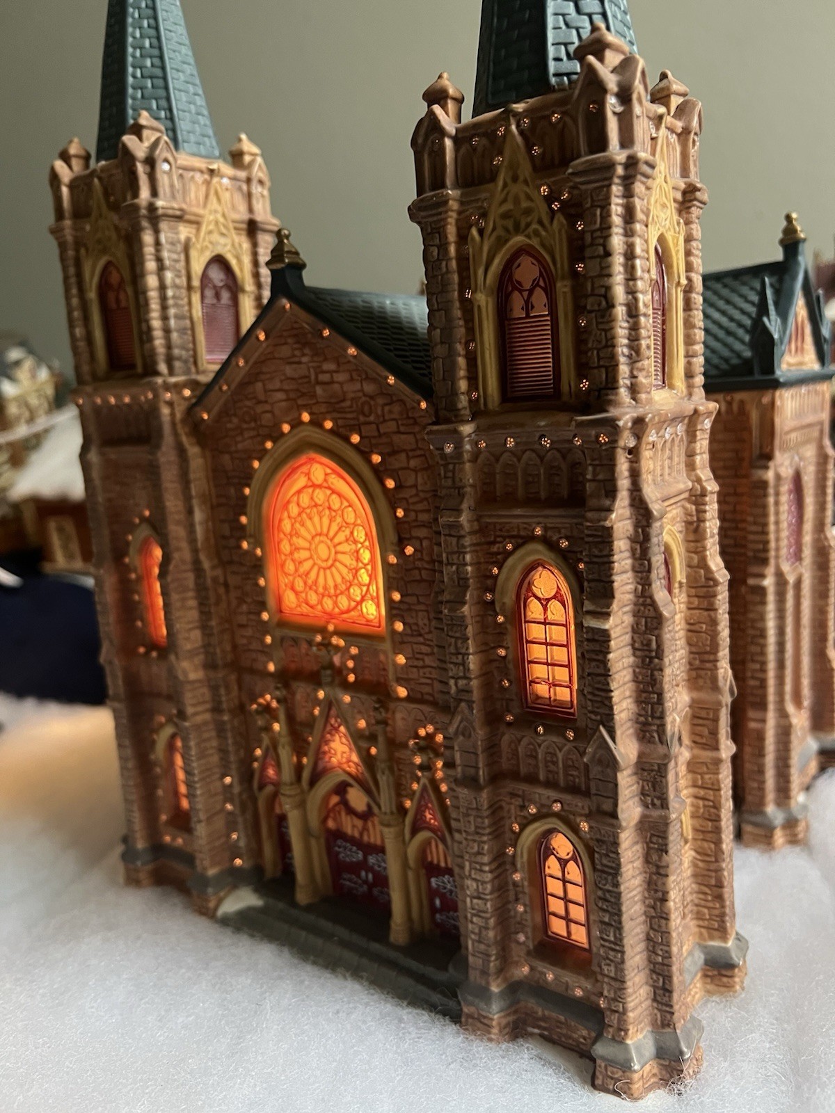 Christmas Village Accessories Set 26 Pieces, Approx. 2.5″ Tall