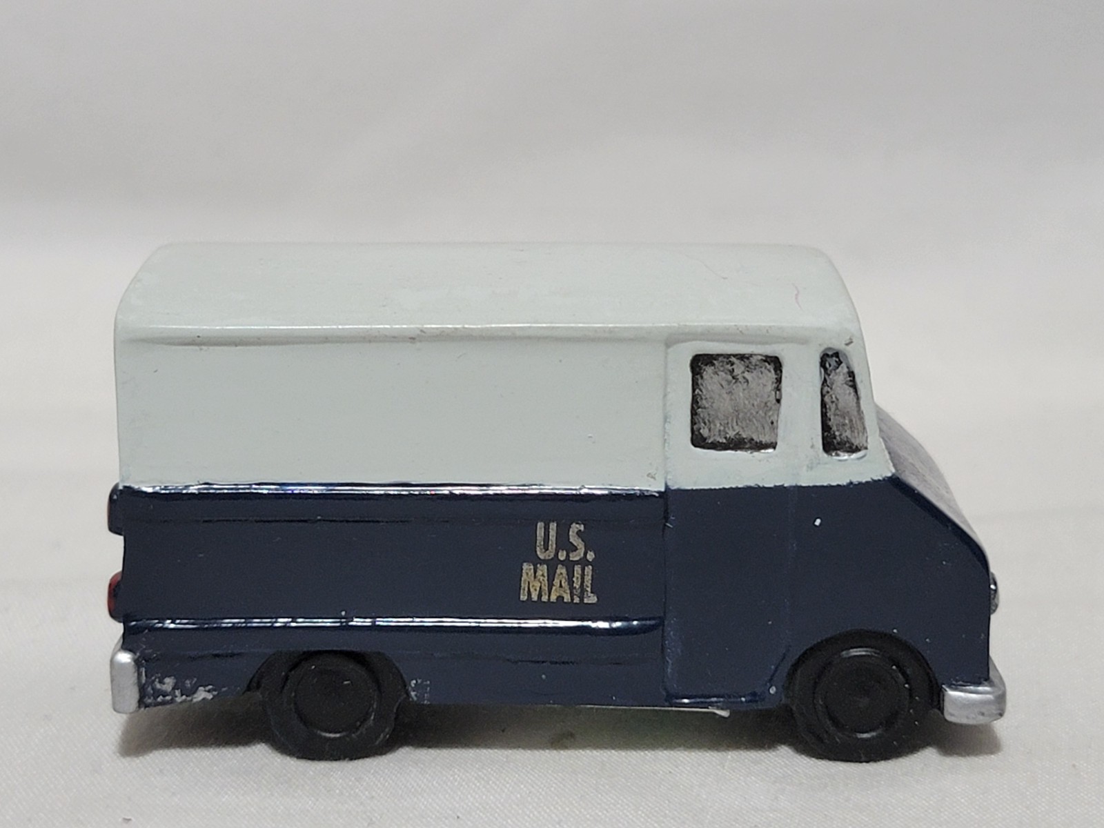 Hawthorne Village US Mail Truck 1994 Post Office Vehicle Figurine # 90512