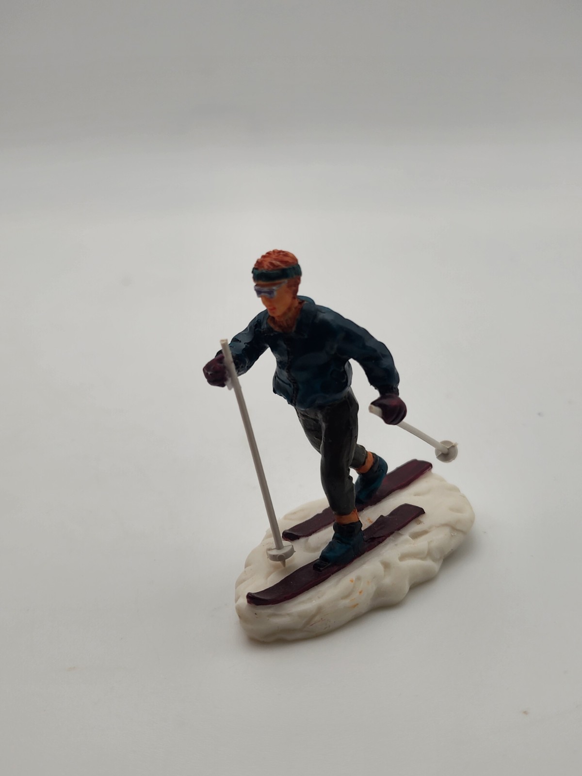 Christmas Village Accessories Skiers Snowboard Ski Lemax Village Set of 5