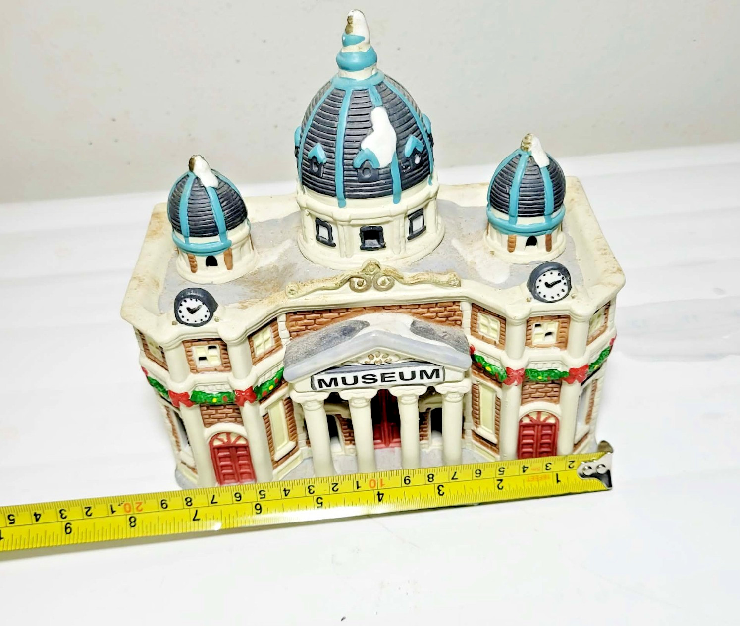 8″ O’Well Dickens Keepsake Museum Figurine Ceramic Vintage Christmas