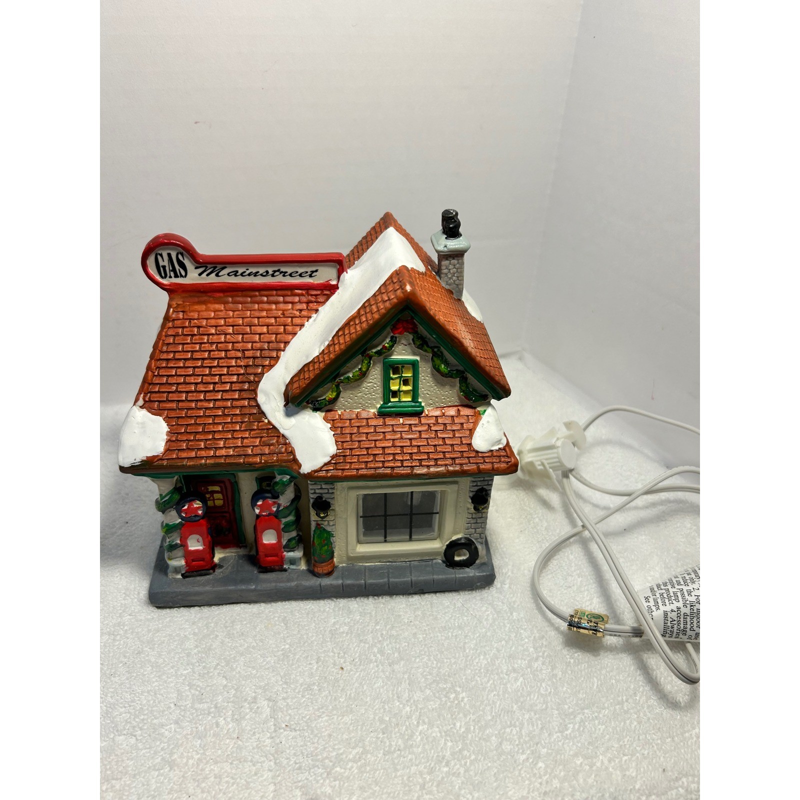 Victorian Traditions Gas Station Mainstreet Illuminated Porcelain Village House