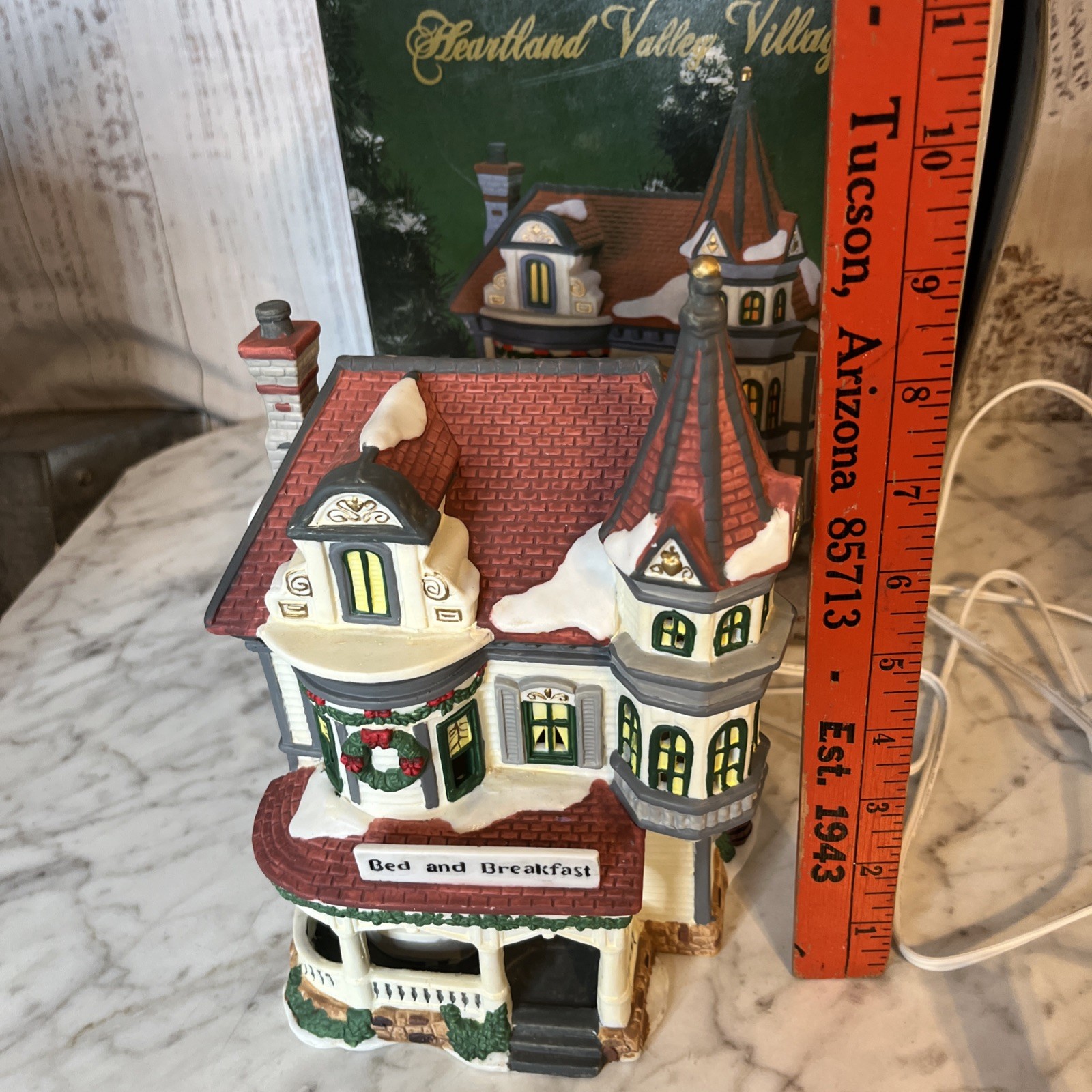 OWELL Heartland Bed And Breakfast Deluxe Porcelain Lighted House Limited Edition