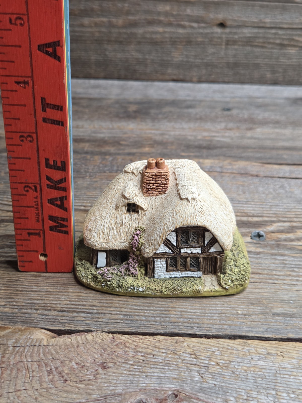 Lilliput Lane Cottages “April Cottage” Signed 1984 Unboxed