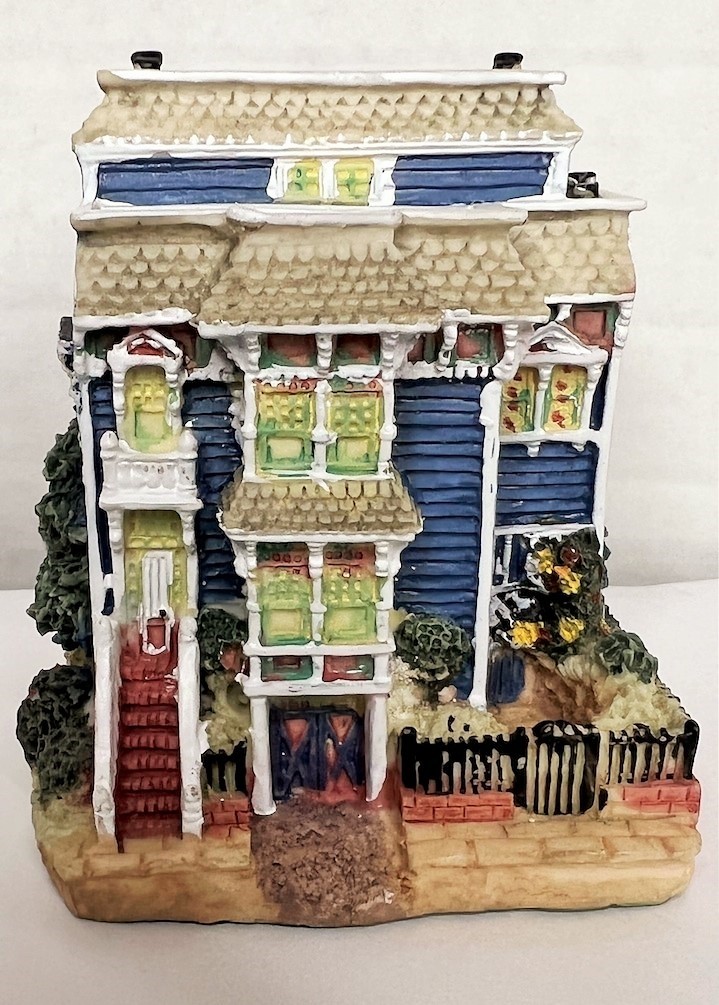 Liberty Falls Village Governor’s Mansion 1996 AH105 NO Box