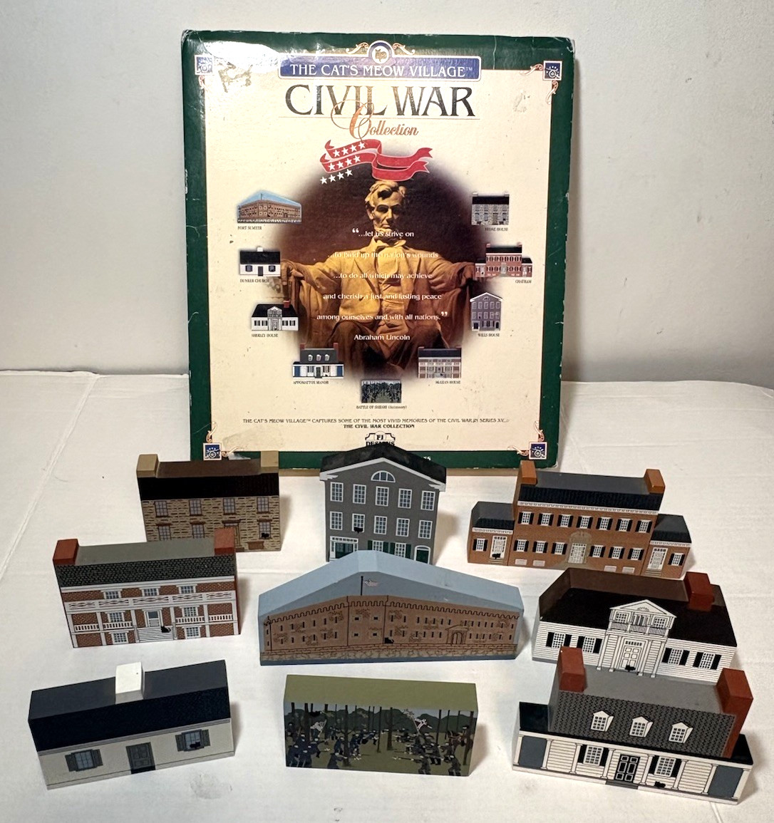 Cat’s Meow Village Civil War Collection Series XV 8 Buildings +1 Accessory Boxed