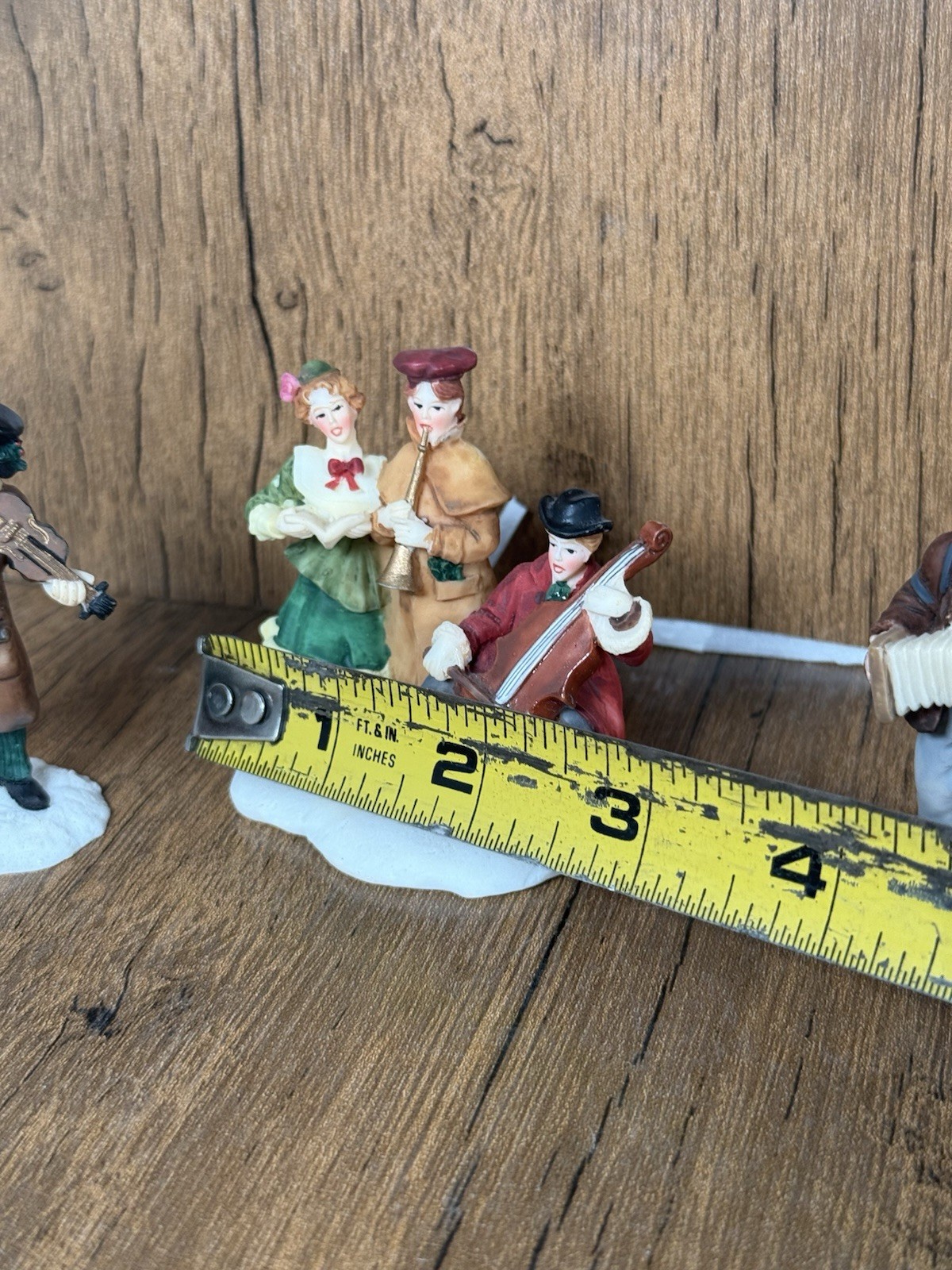 Lot of 3 O’Well Christmas Village Accessory Resin Figures Men Women Music