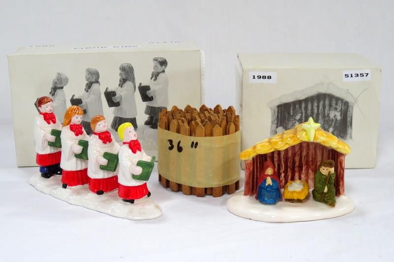Dept 56 Village – Outdoor Nativity Scene 51357 + Choir Kids 51470 + Picket Fence