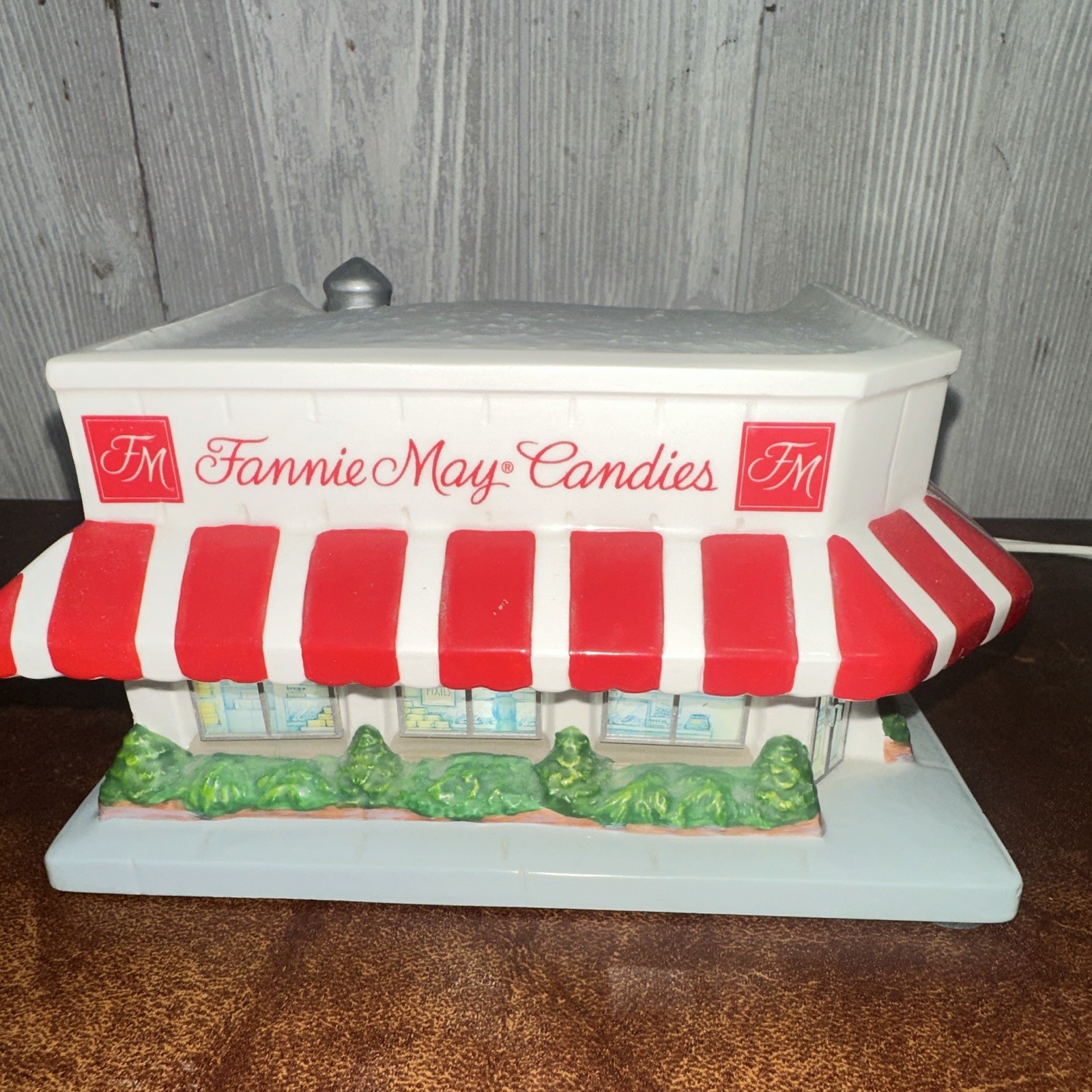 Hawthorne Village Main Street Memories Fannie May Candies Building 1997– NO BOX