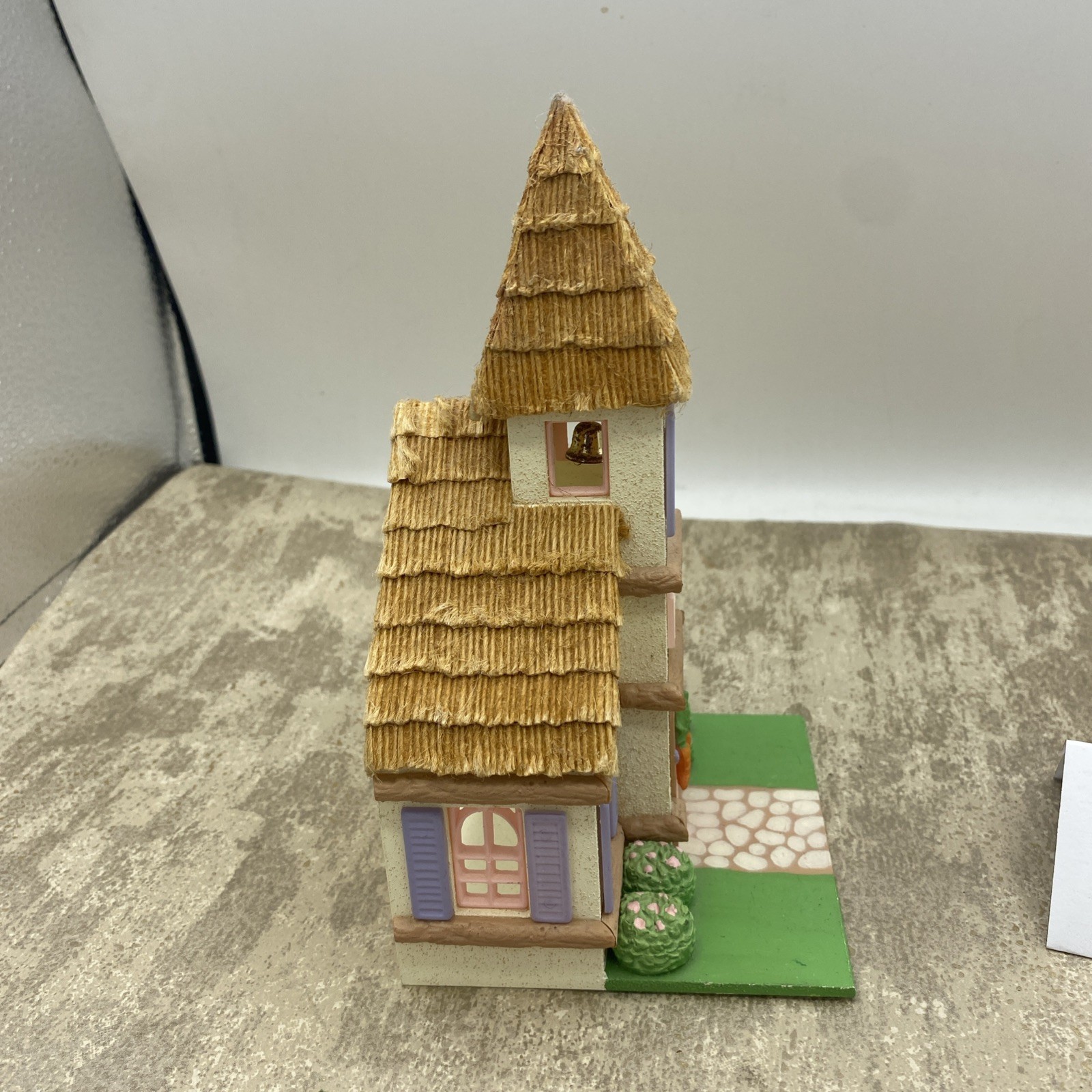 Hide-A-Way Chapel Miniature Easter Village House Collectible Dept 56 W/2 Squi