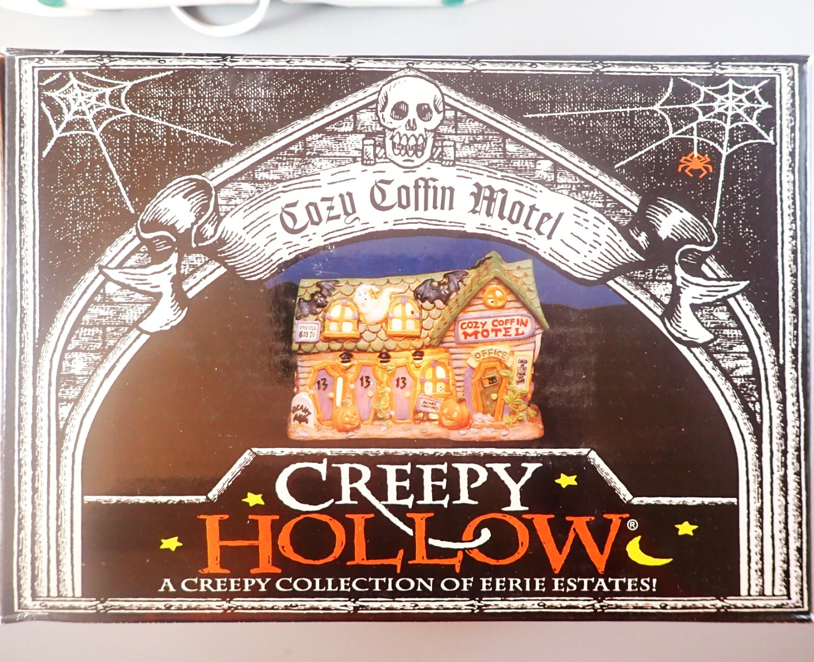 Creepy Hollow Cozy Coffin Motel Halloween New in Box Midwest Cannon Falls