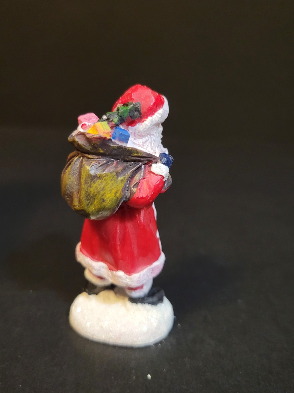 Holiday Time Santas Workbench Christmas Village Santa Claus Bag of Toys Light