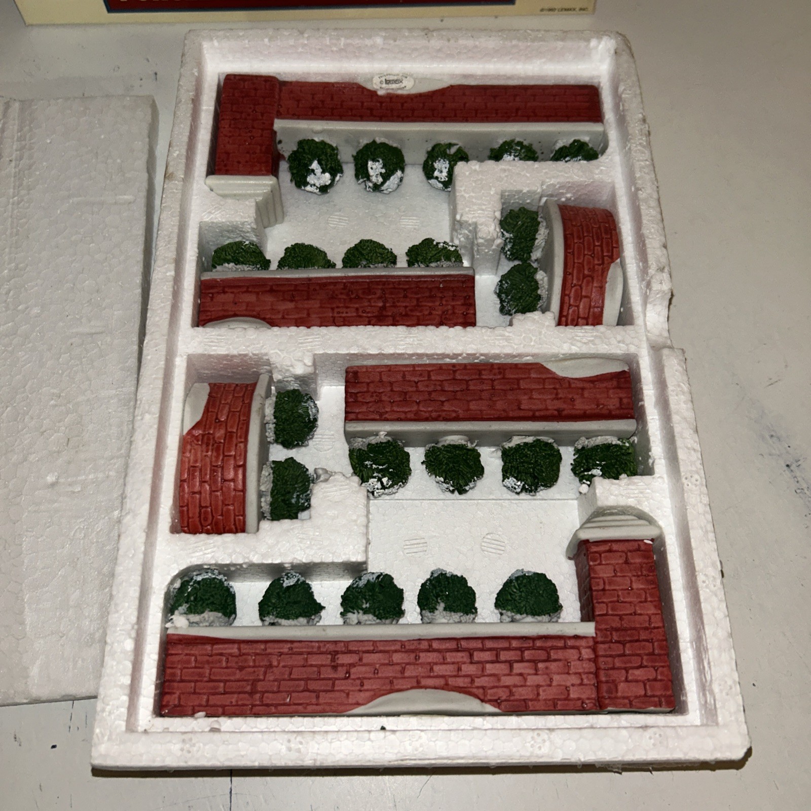 Lemax Dickensvale Collectibles Porcelain Brick Wall 6pcs 1992 Christmas NIB
