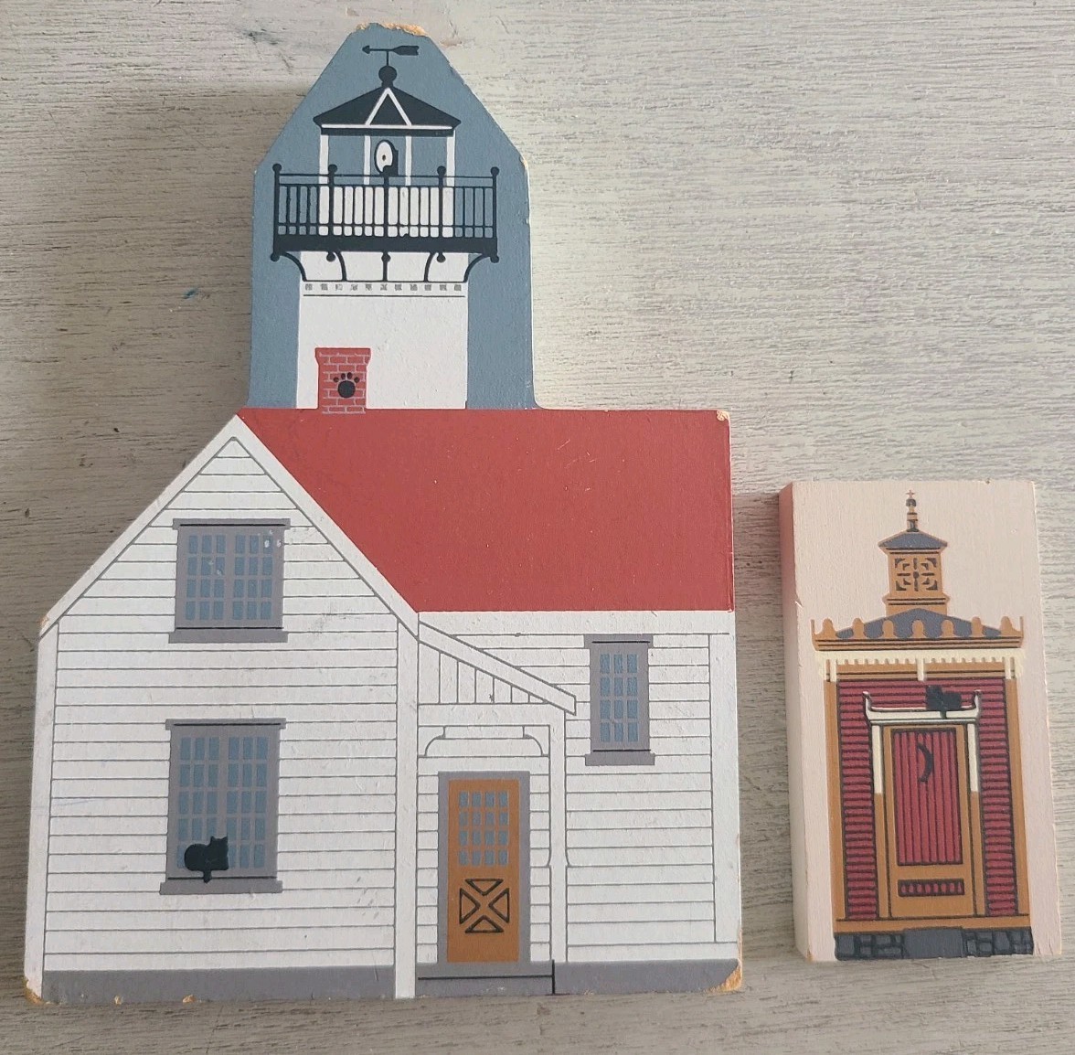 Vtg The Cat’s Meow West Chop Lighthouse & Outhouse Marthas Vineyard Shelf Sitter